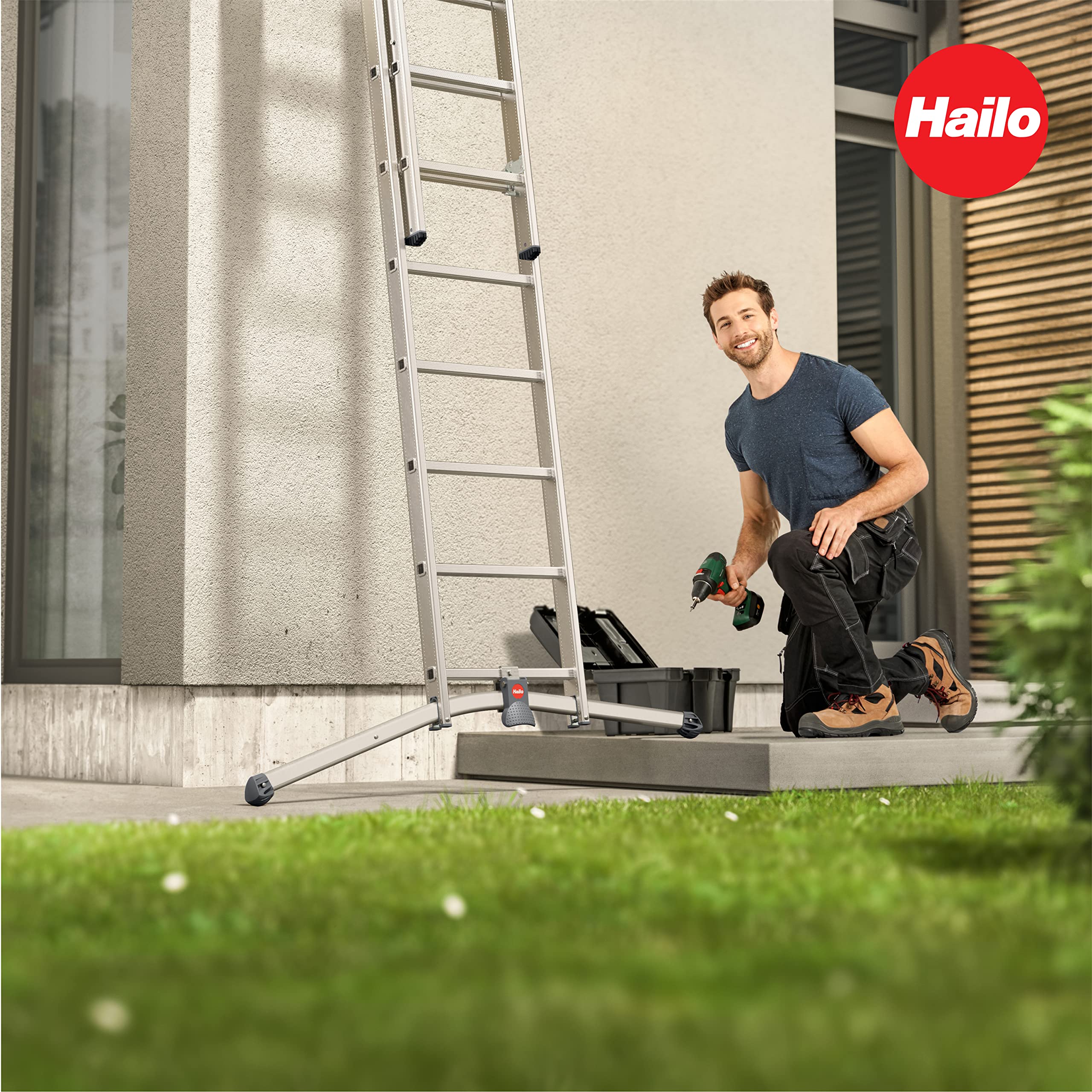 Hailo S98 ProfiLOT 3-teilige Alu-Kombileiter mit Lot-System - gleicht Unebenheiten aus - 3 x 12 profilierte Sprossen belastbar bis 150 kg - Leiter rostfrei - Silber