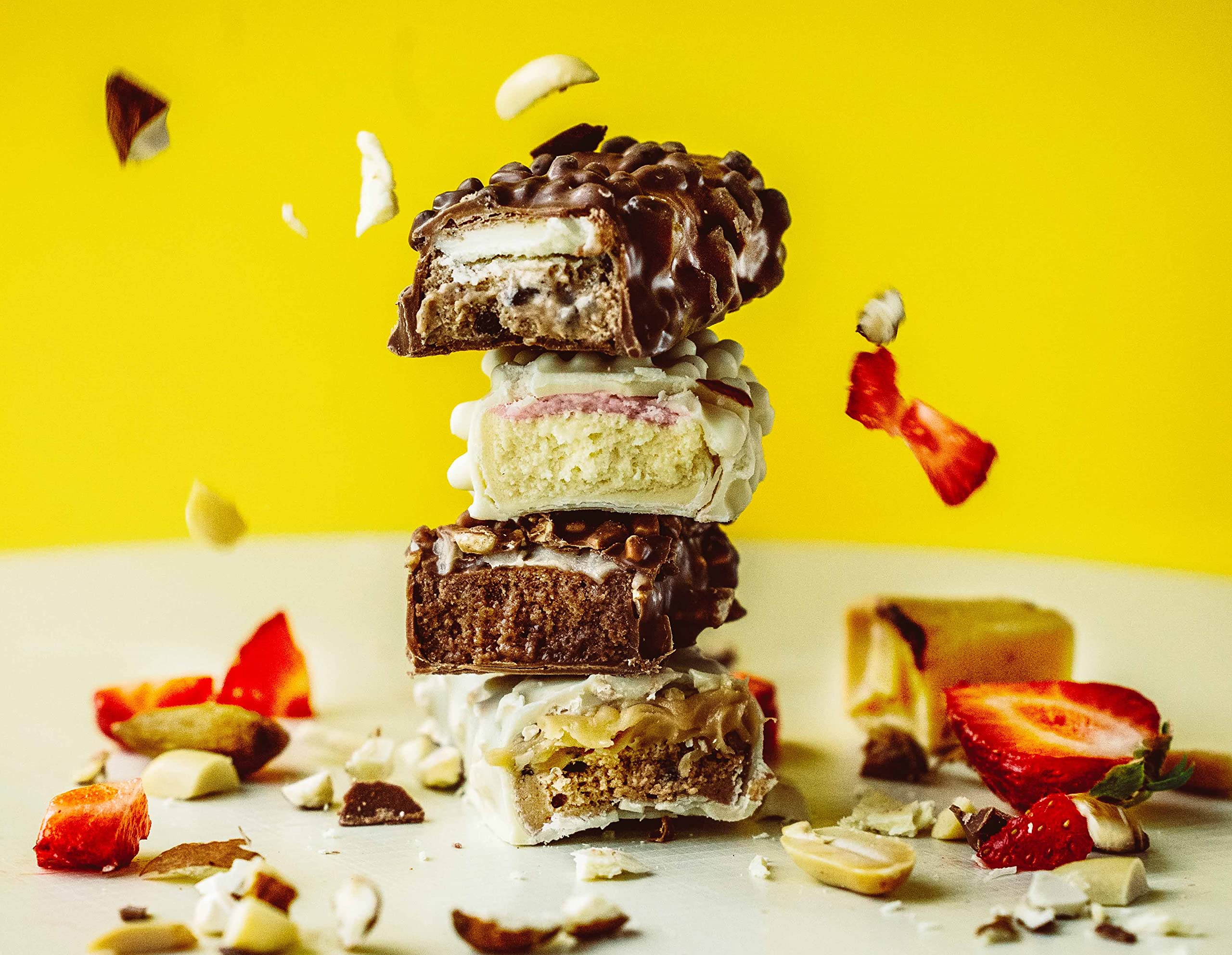Multipower Protein Layer Eiweißriegel – 18 x 50 g Protein Riegel Box (900 g) – kalorienarmer Energieriegel – Cookies & Cream