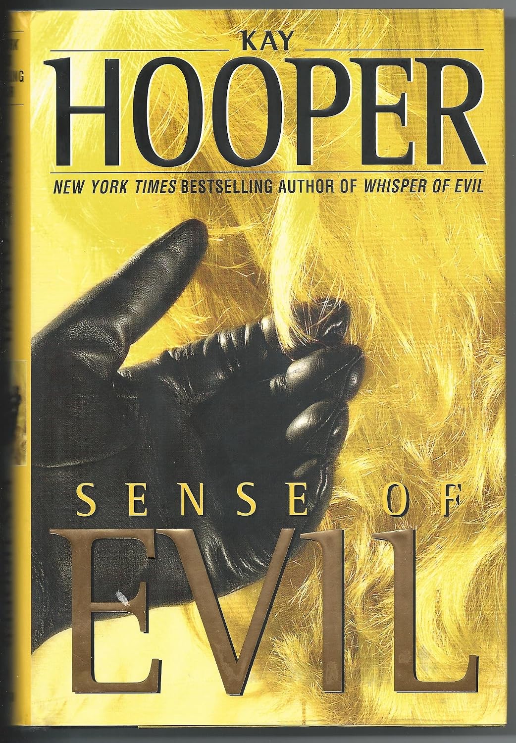 Amazon | Sense of Evil | Hooper, Kay | Suspense