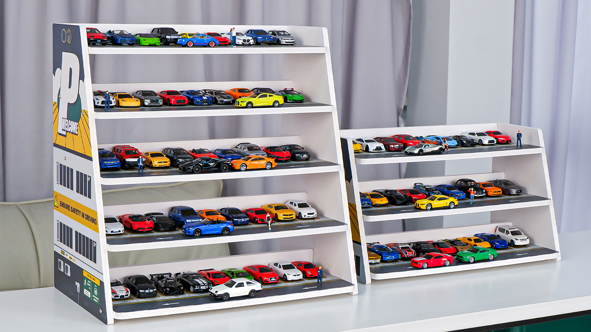 kivcmds Display Case for Hot Wheels: Laddered Parking Garage for 1