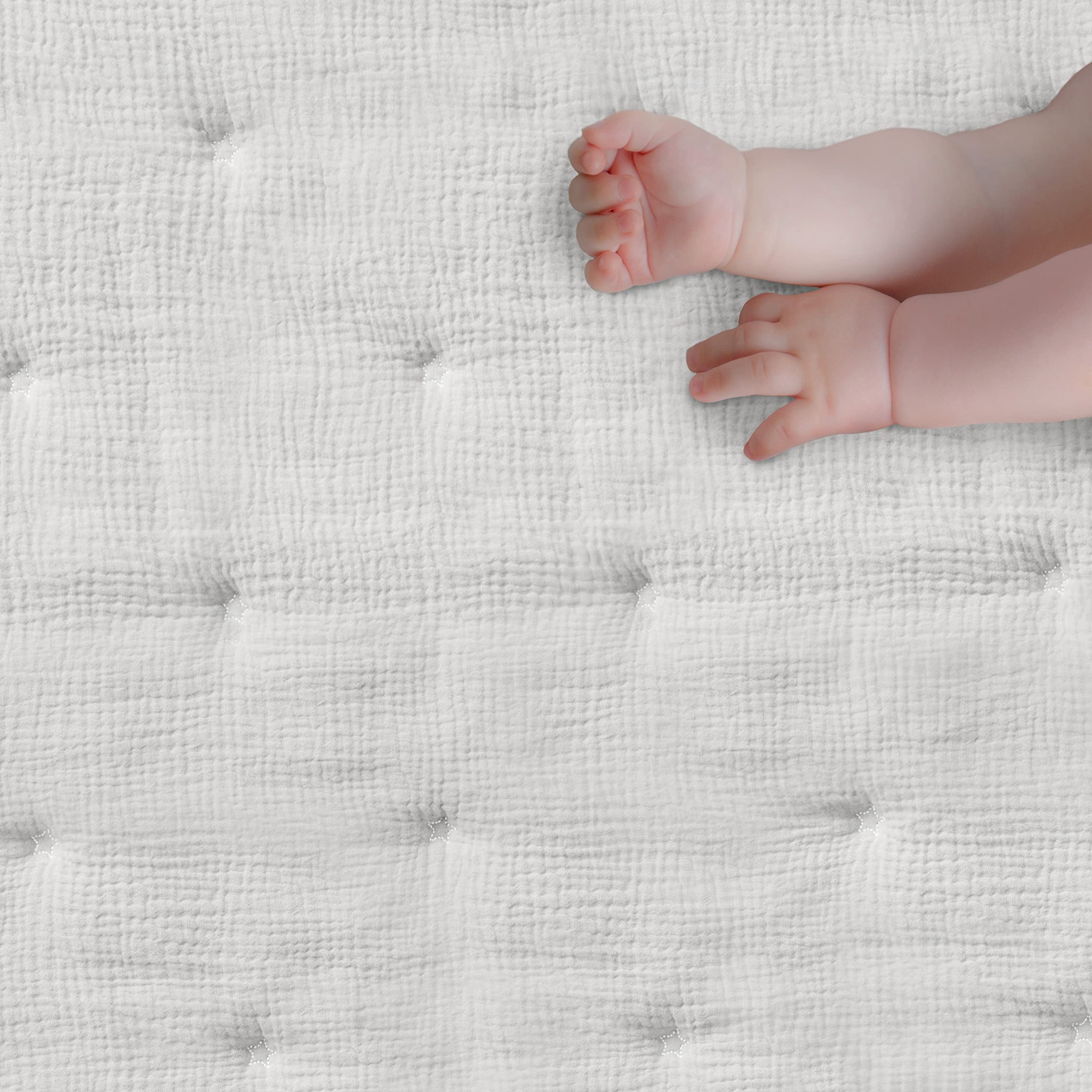 Levtex Baby - Juego de cama de muselina Cloud para cuna - Juego de guardería para bebé - Estrellas blancas y blancas - Muselina texturizada blanca - Juego de 5 piezas que incluye edredón, sábana