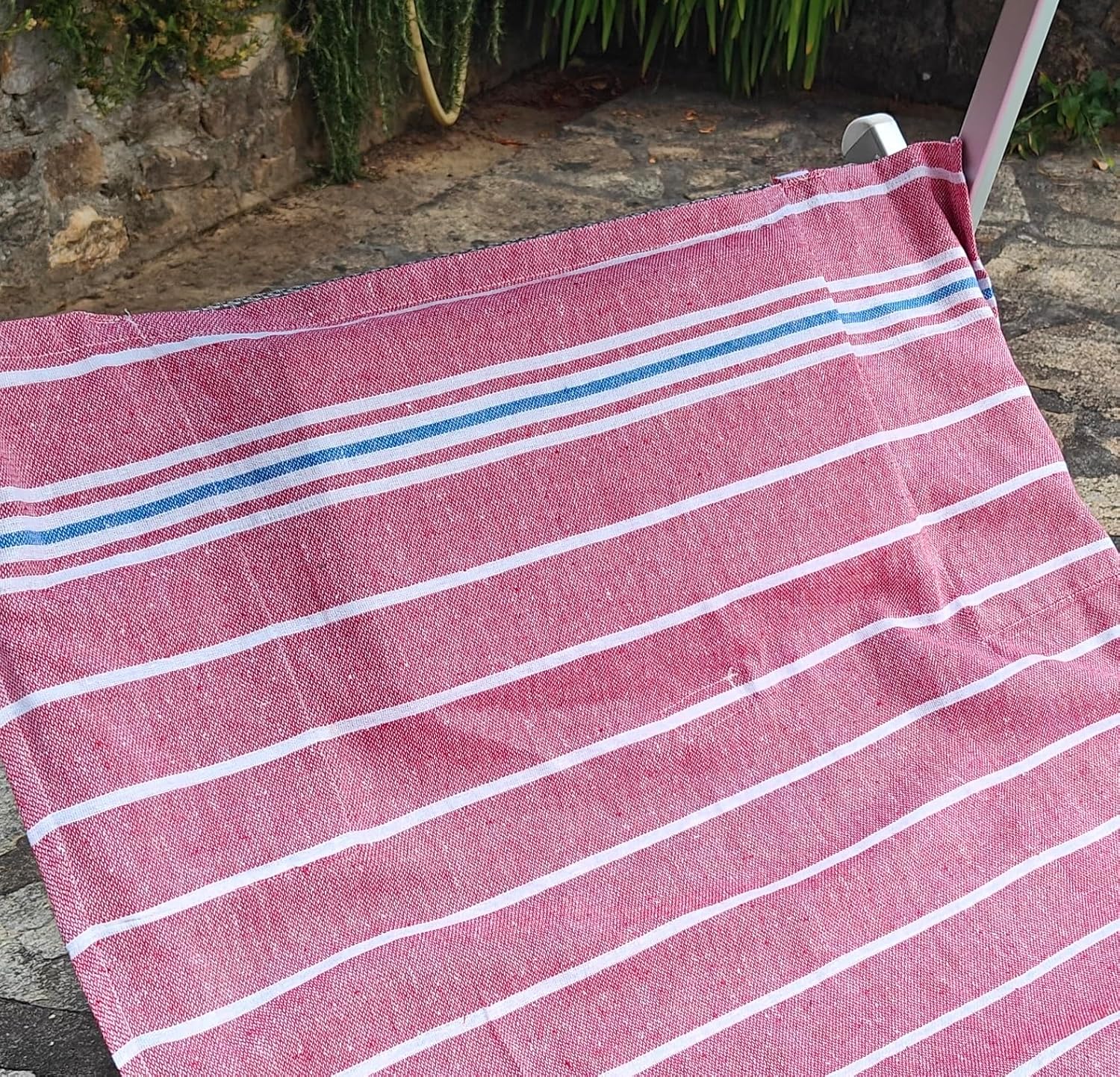 Riviera Beach Towel 75 x 195 cm Cotton Stripe Design / Cot Blanket with Cushion, Pockets and Carry Bag / Red and Blue