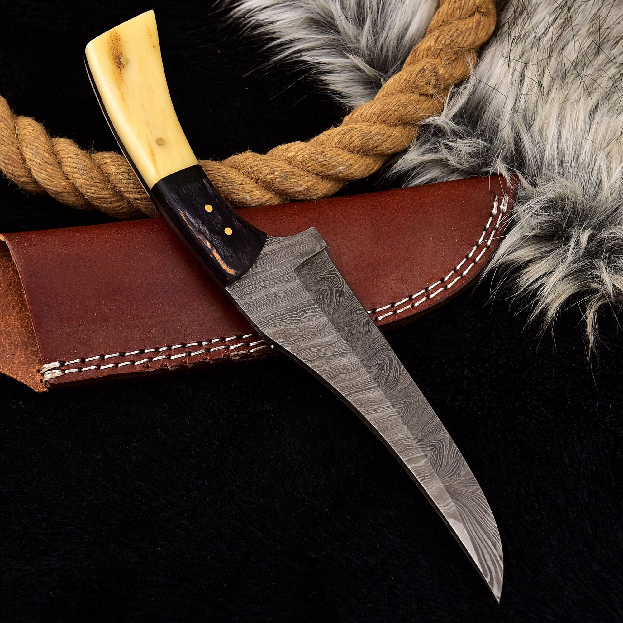 Texas Wootz Handmade Damascus Steel Bushcraft Hunting Skinner Knife stainless, EDC Survival Knife with Excellent Edge Retention, Skinner knife with Sheath