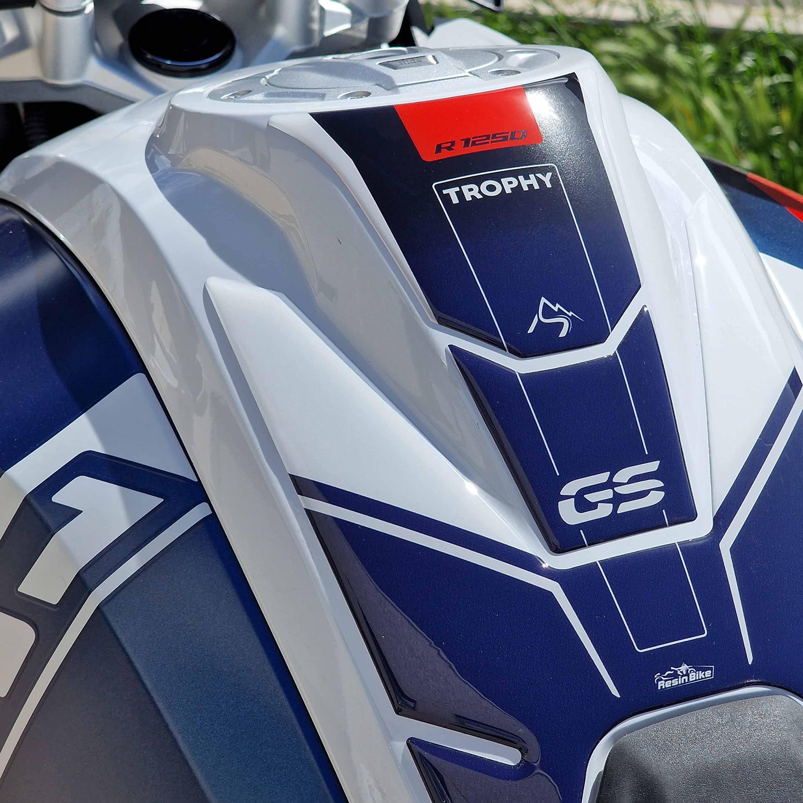 Resin Bike Adesivo Moto Compatibile con BMW R 1250 GS Trophy 2021-2024. Protezione Moto Paraserbatoio da Urti e Graffi. Adesivo 3D Resinato GS 1250 Trophy