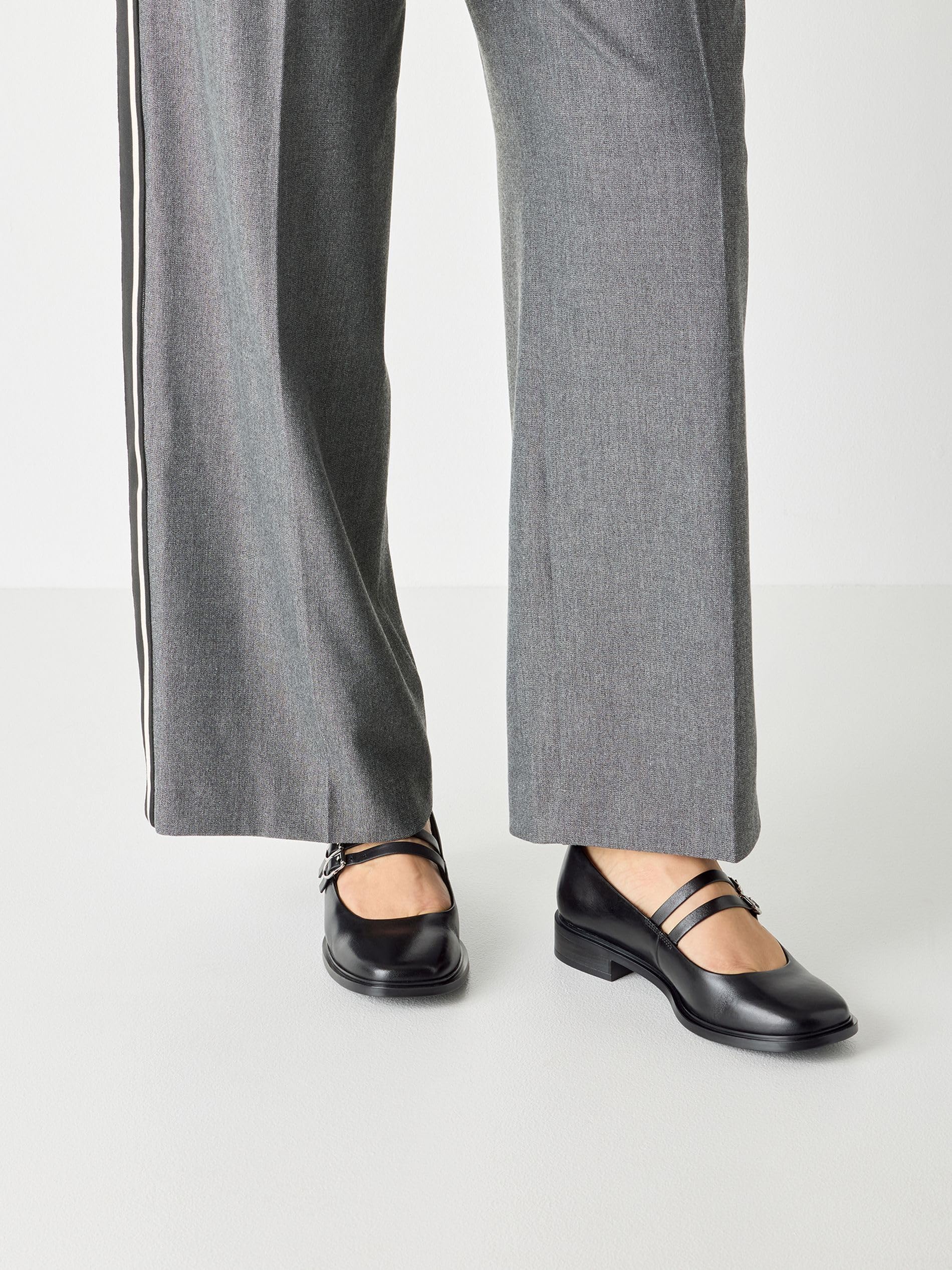 Tamaris Ballerina 1-22131-45 | Die TAMARIS Ballerinas bieten elegantes Design, sicheren Halt, optimalen Komfort durch die TOUCH-IT-Funktion und eine.
