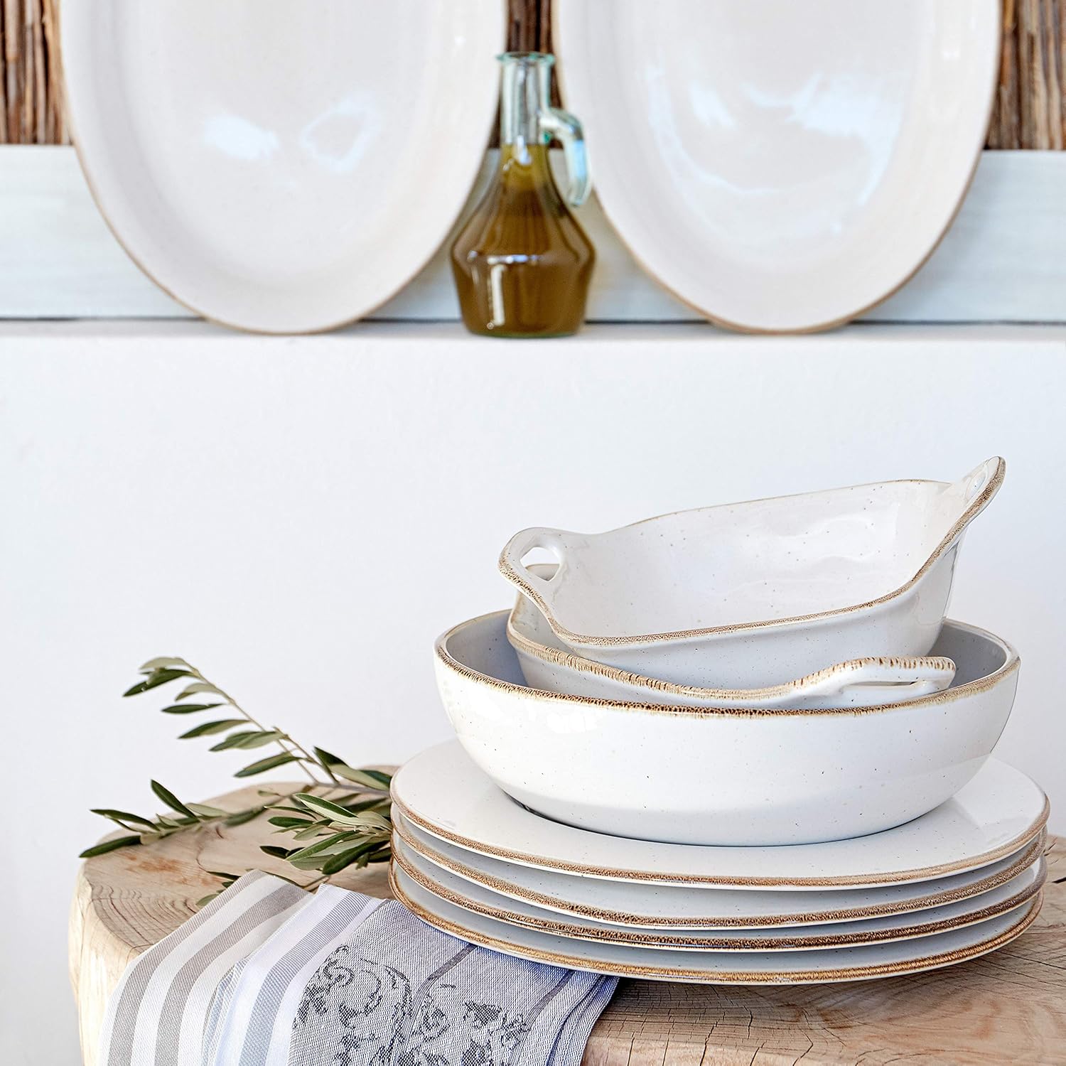 Casafina Ceramic Stoneware 18'' Oval Platter - Sardegna Collection, White | Microwave, Dishwasher, Oven & Freezer Safe Dinnerware | Food Safe Glazing | Restaurant Quality Serveware