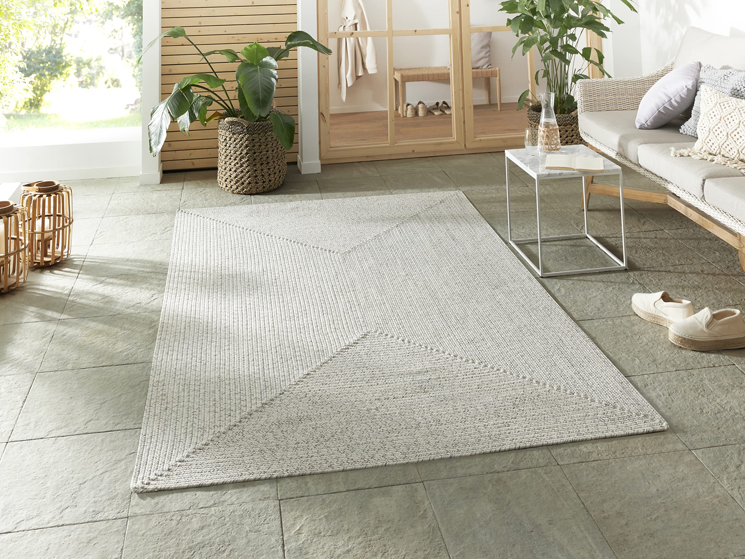 NORTHRUGS Trenzado Indoor & Outdoor Rug Weatherproof Easy Care Handmade Look for Indoor and Outdoor Use Woven Outdoor Rug Runner for Balcony, Patio, Living Room, Garden - Light Melange, 120 x 170 cm