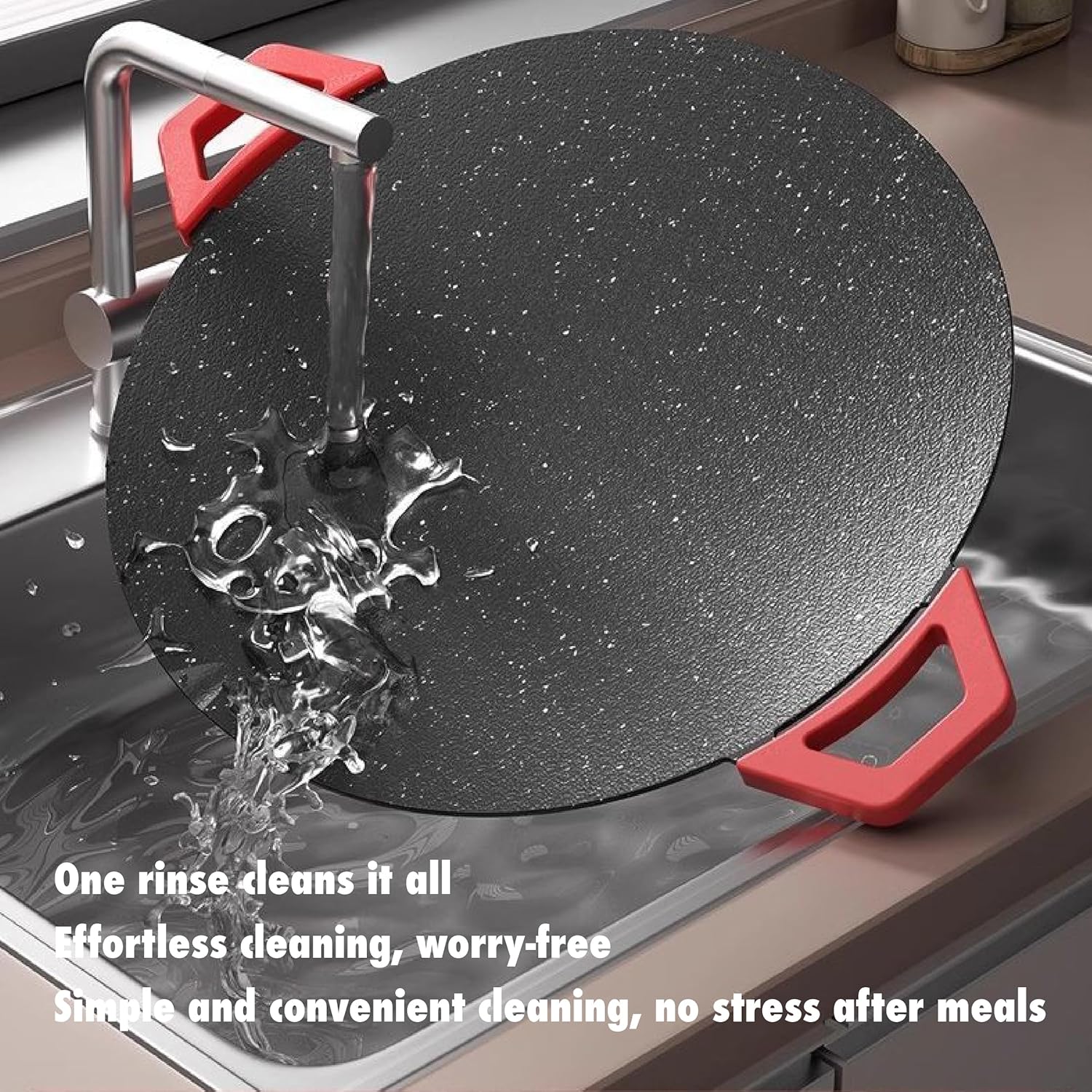 Large-Capacity Thickened Electric Griddle Multi-Function Non-Stick Pan Features a diatomite coating Ideal for grilling meat and frying dishes Perfect for daily cooking and family gatherings