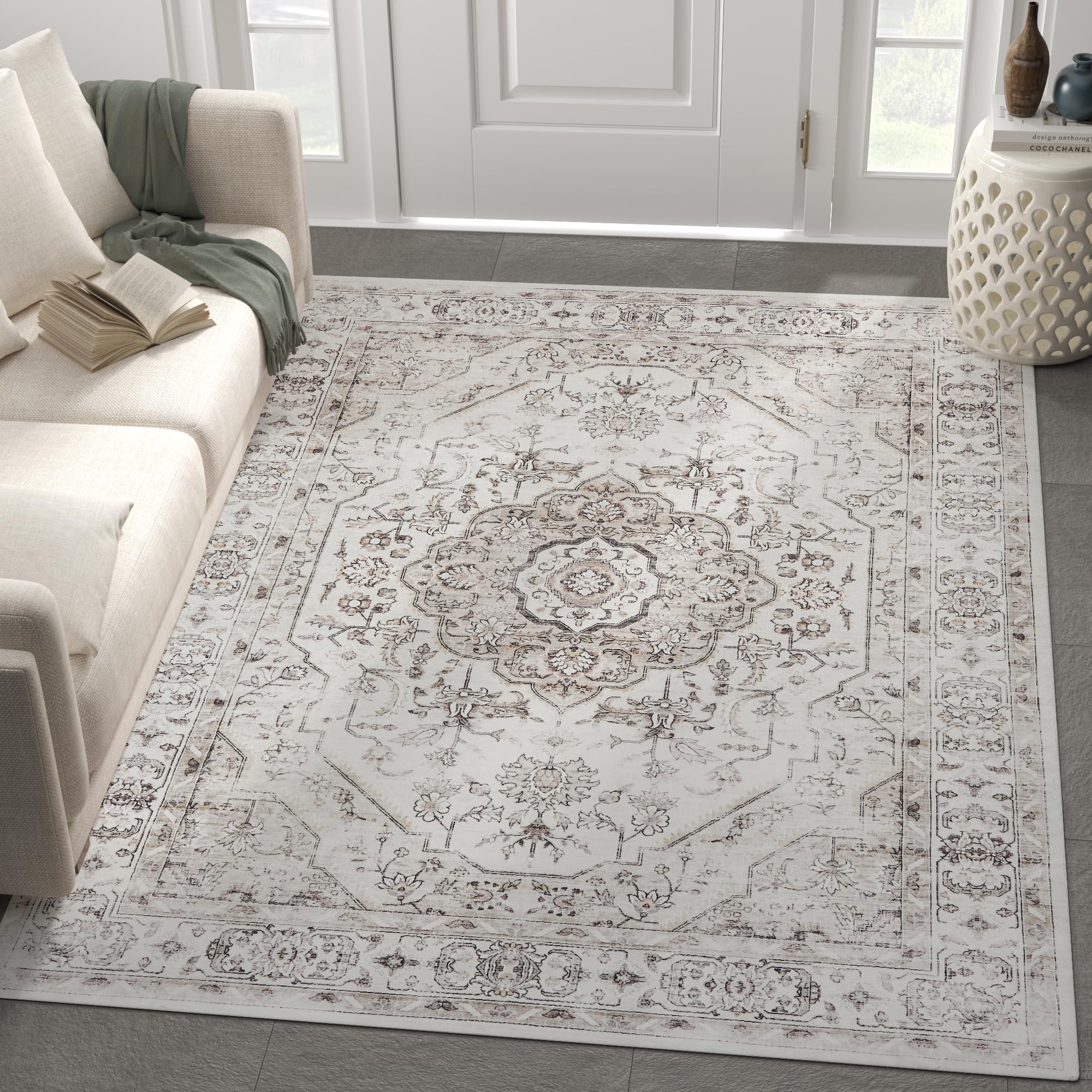 Tapis lavable et antidérapant à motif médaillon gris 160 x 220 cm