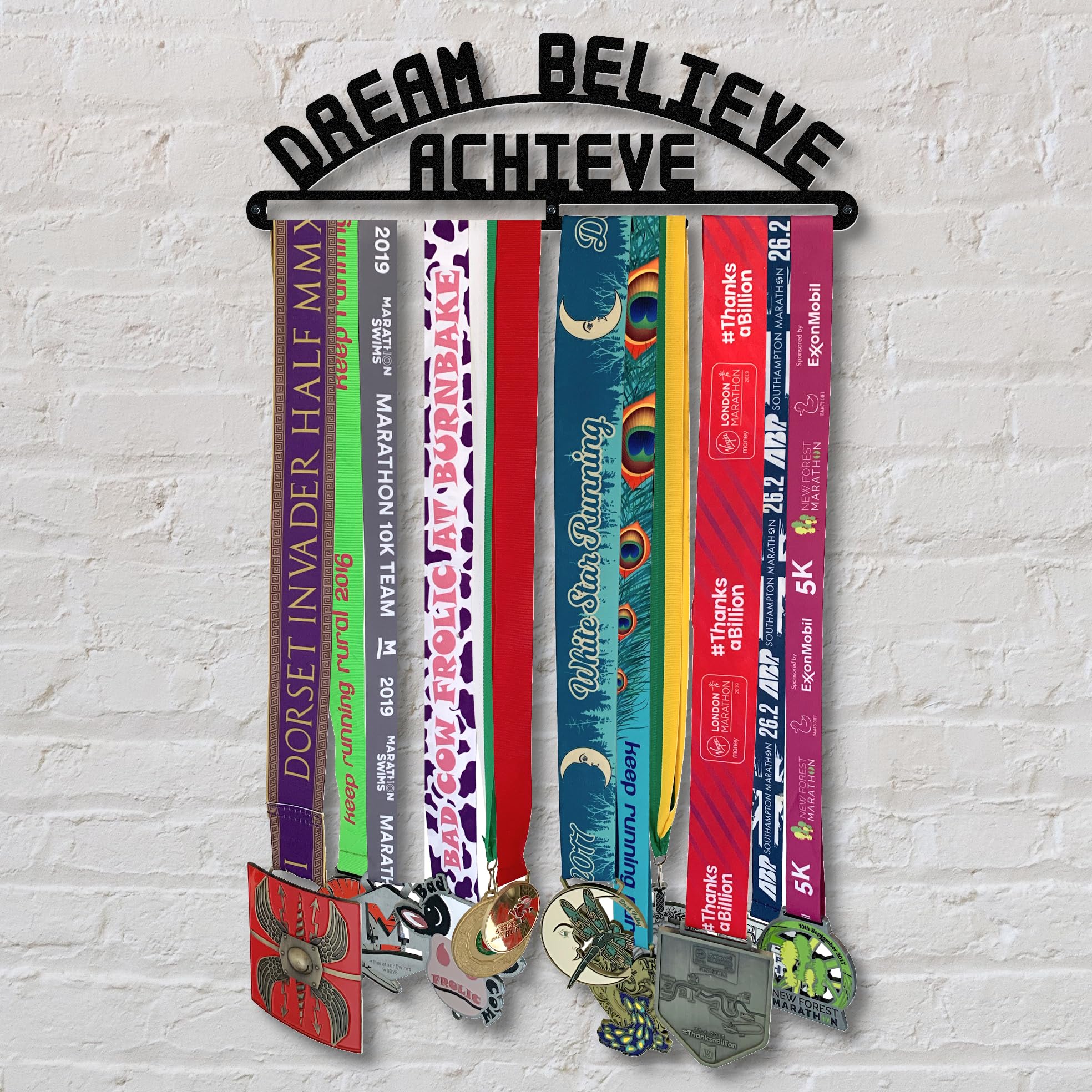 Medaillen-Aufhänger "Dream Believe Achieve", groß, Edelstahl, hergestellt in Großbritannien