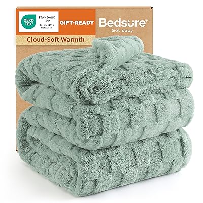 Bedsure GentleSoft Sage Green Throw Blanket for Couch - Checkered Fleece Blankets Gifts for Women Men Girls, Cute Soft Cozy Throw for Bedroom Home Decor Gifts, 50x60 Inches