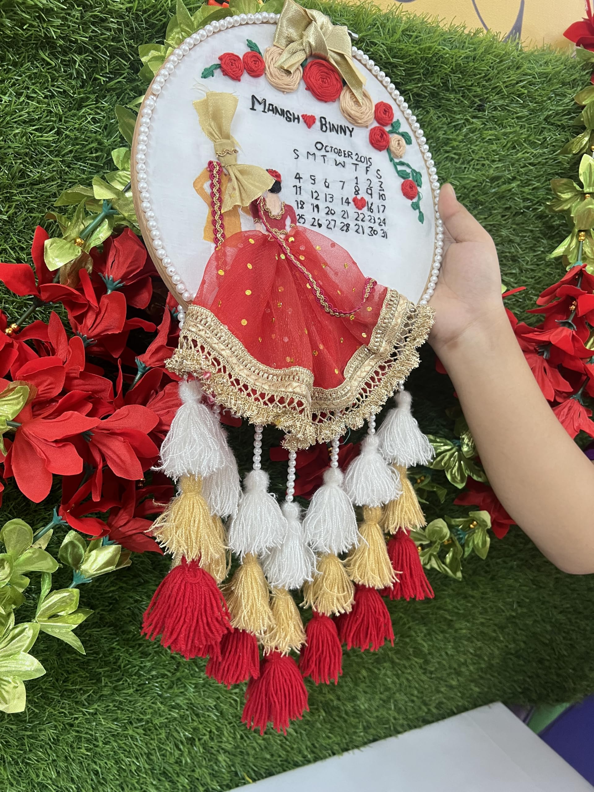 Wedding Ring Hoop with Red Flowers, Tassels, and Decorative Plate, 50 cm