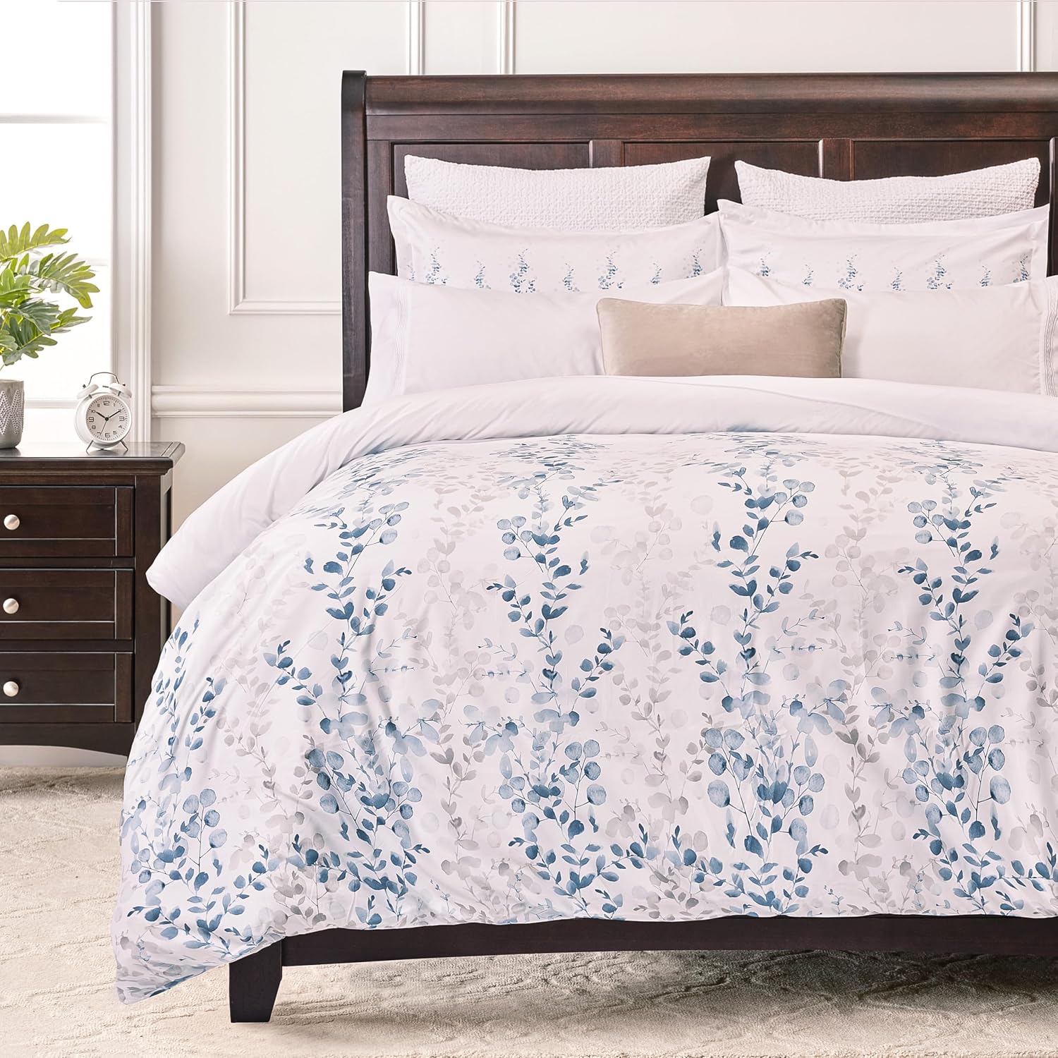 Chanasya Premium Abstract Floral Duvet Cover Set - Duvet Cover (104” x 90”) & 2 Pillow Shams (20” x 36”) - 3-Piece Set, King Size, Abstract Floral