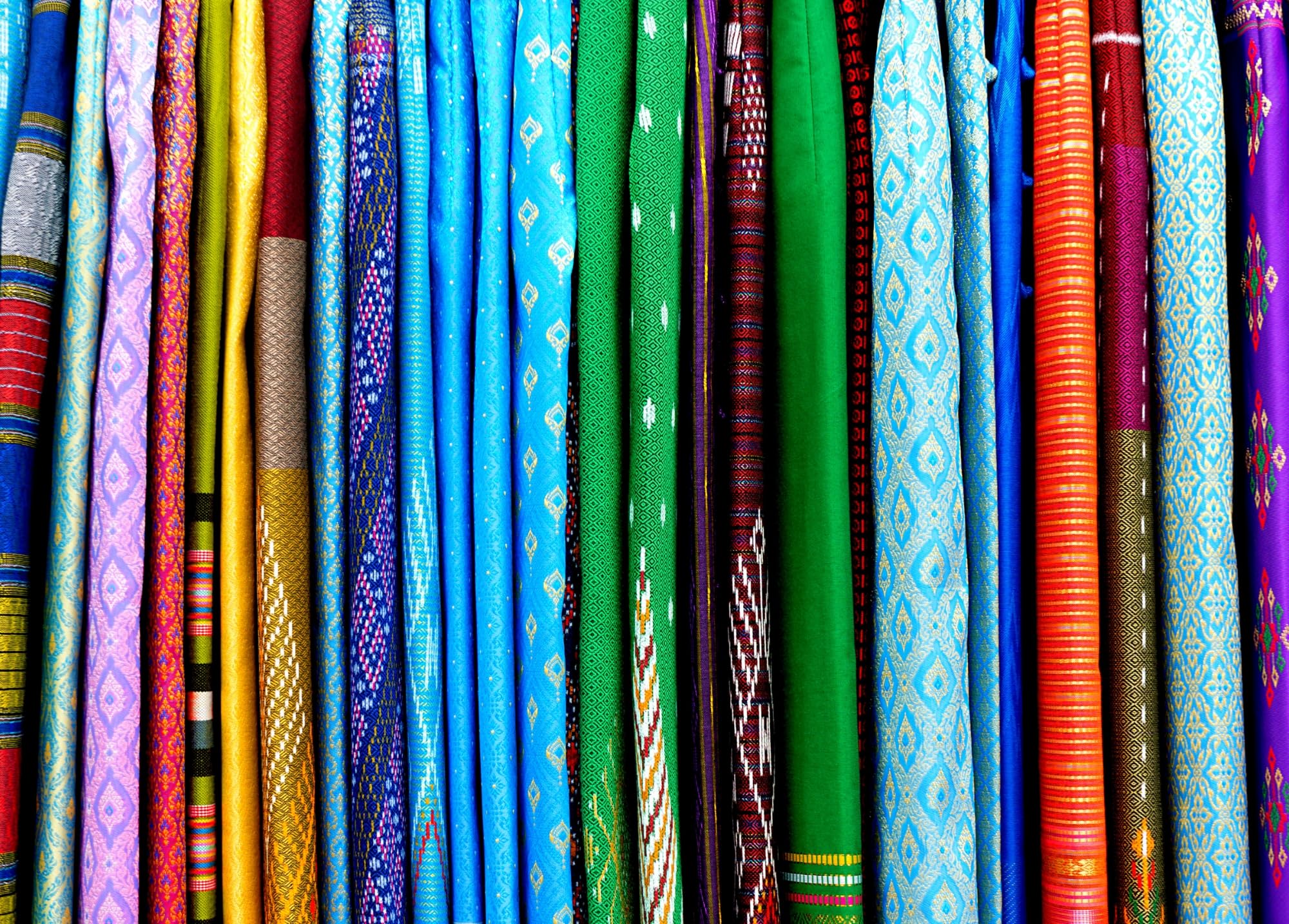 Sorus Puzzles | 1000 Piece Jigsaw Puzzle | Silks | Art, Multicolor, Gradient