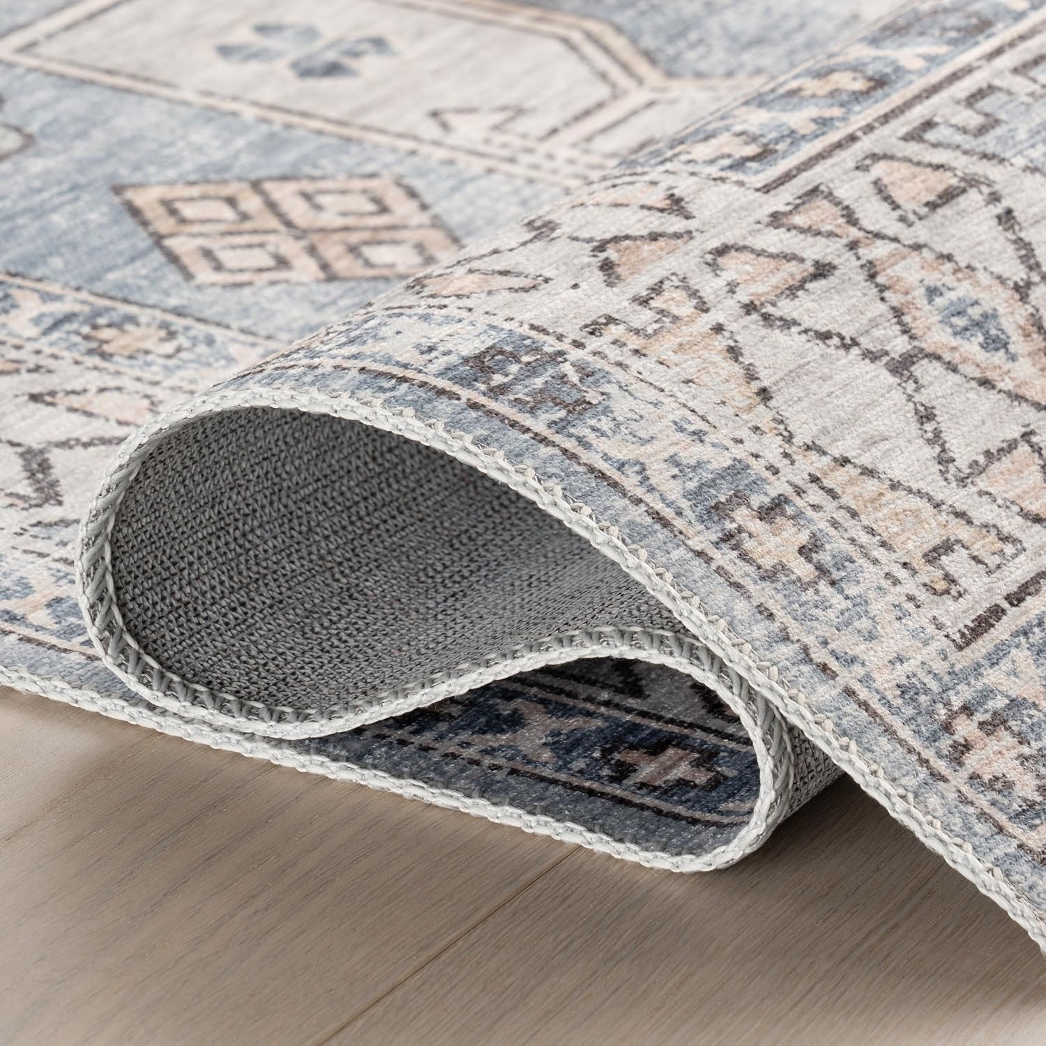 Nuloom Benoite Medallion 3' x 5' Machine Washable Accent Rug for Living Room Bedroom Dining Room Entryway, Light Blue