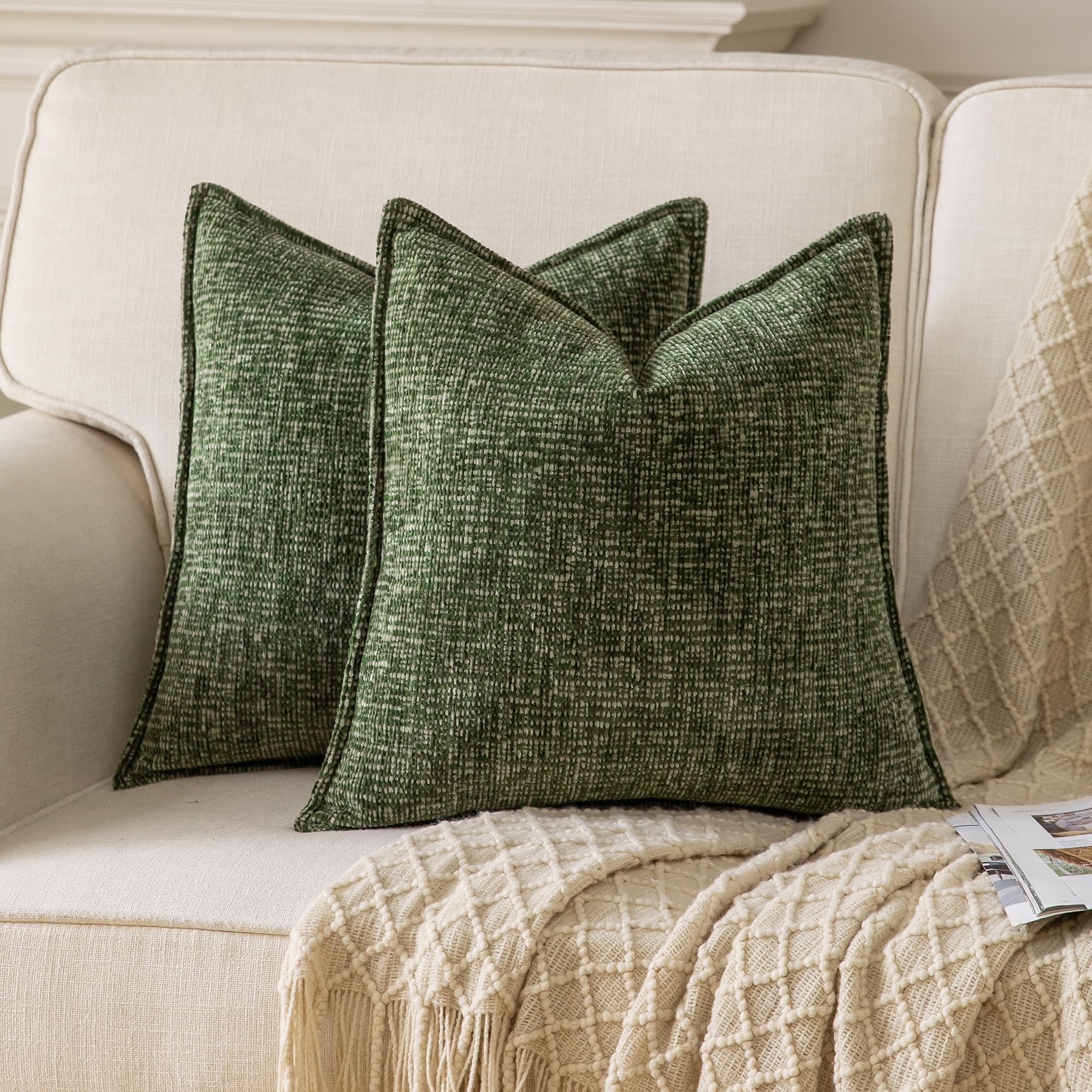 Neelvin Chenille Cushion Covers 16x16 InchesTextured Granular Boucle Pillow Cases with Flange Border, Soft Thick Decorative Throw Pillow Covers for Sofa Couch Living Room Set of 2,40x40cm Green