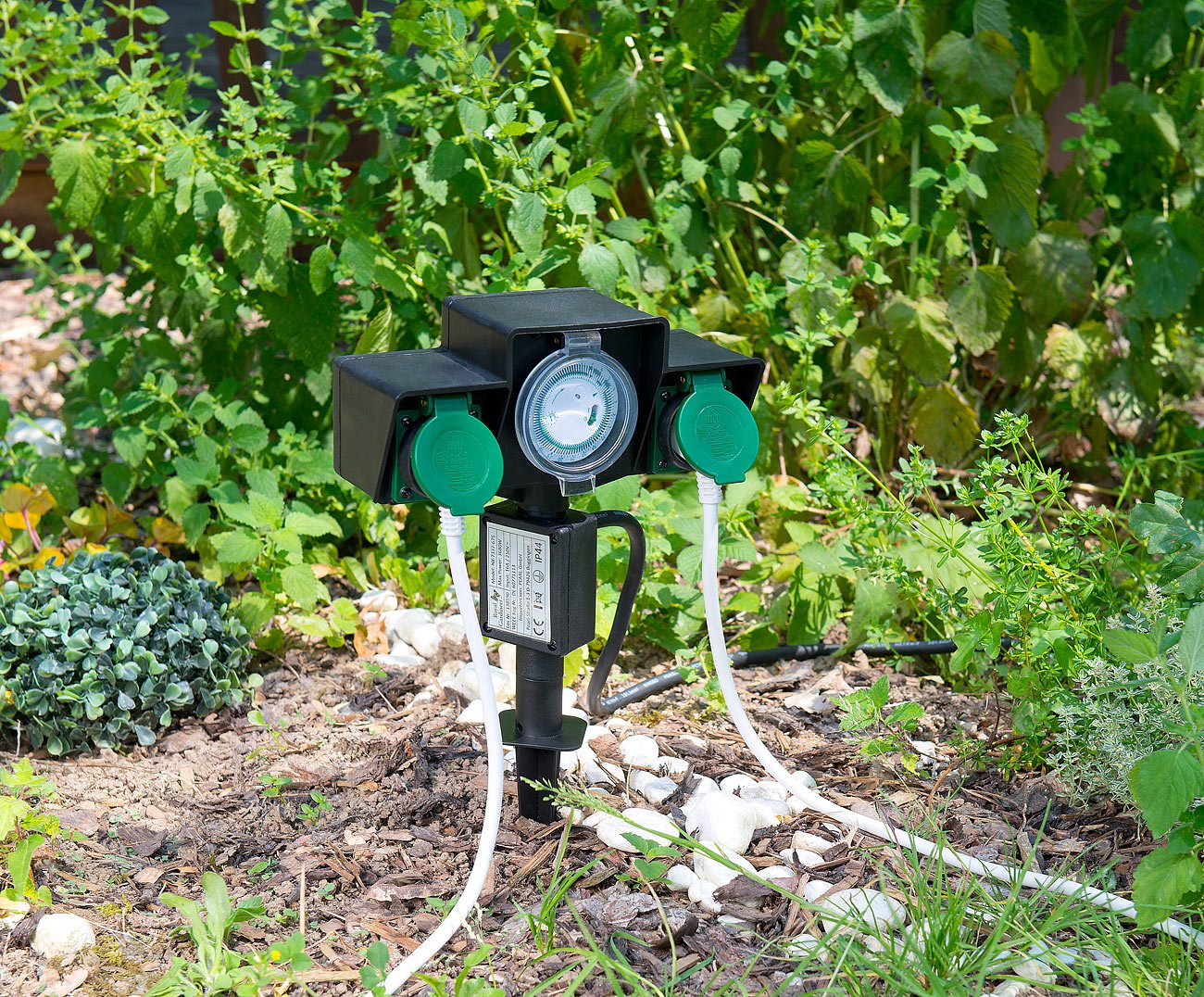 Royal Gardineer 2-fach-Garten-Steckdose mit Zeitschaltuhr, Spritzwasserschutz IP44