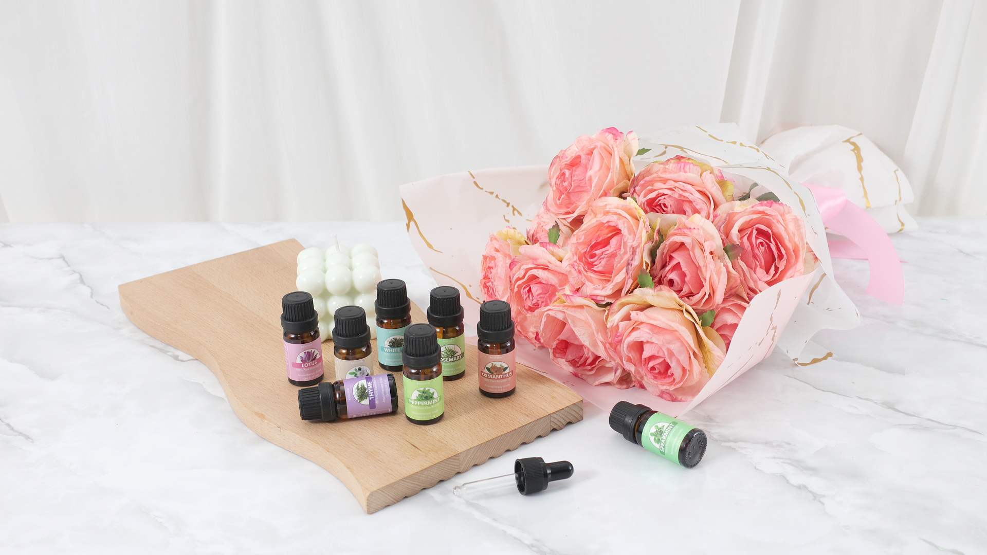 Young Living エッセンシャルオイル9本セット エッセンシャル オイルプレミアム キット｜ヤングリビングの魅力
