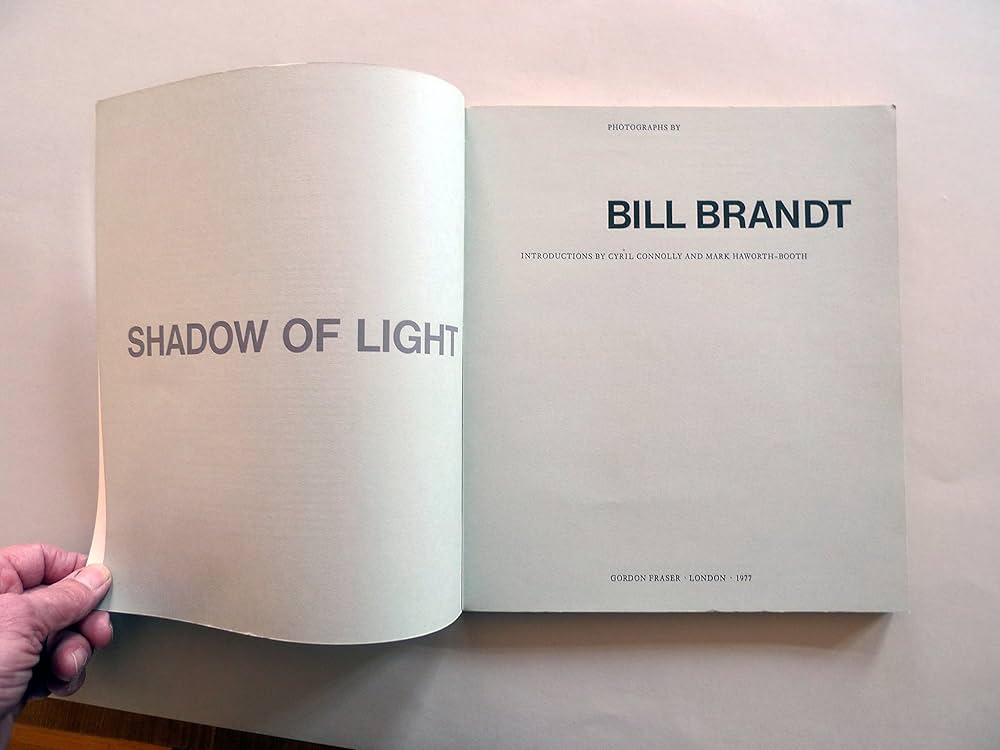 Amazon.co.jp: Shadow of Light : Brandt, Bill: 洋書