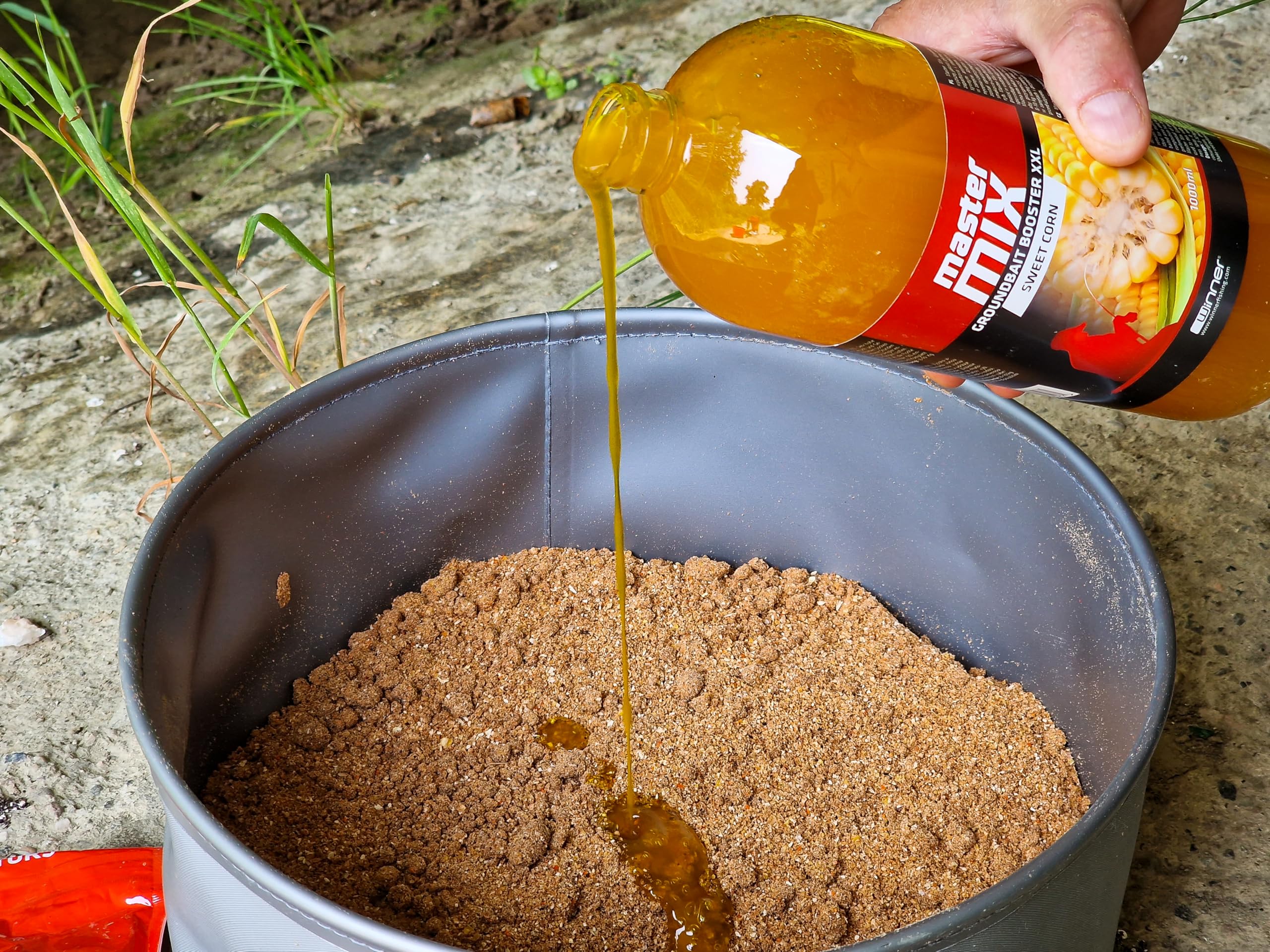 Tandem Baits Master Mix Groundbait Booster XXL 1000ml Ochotka