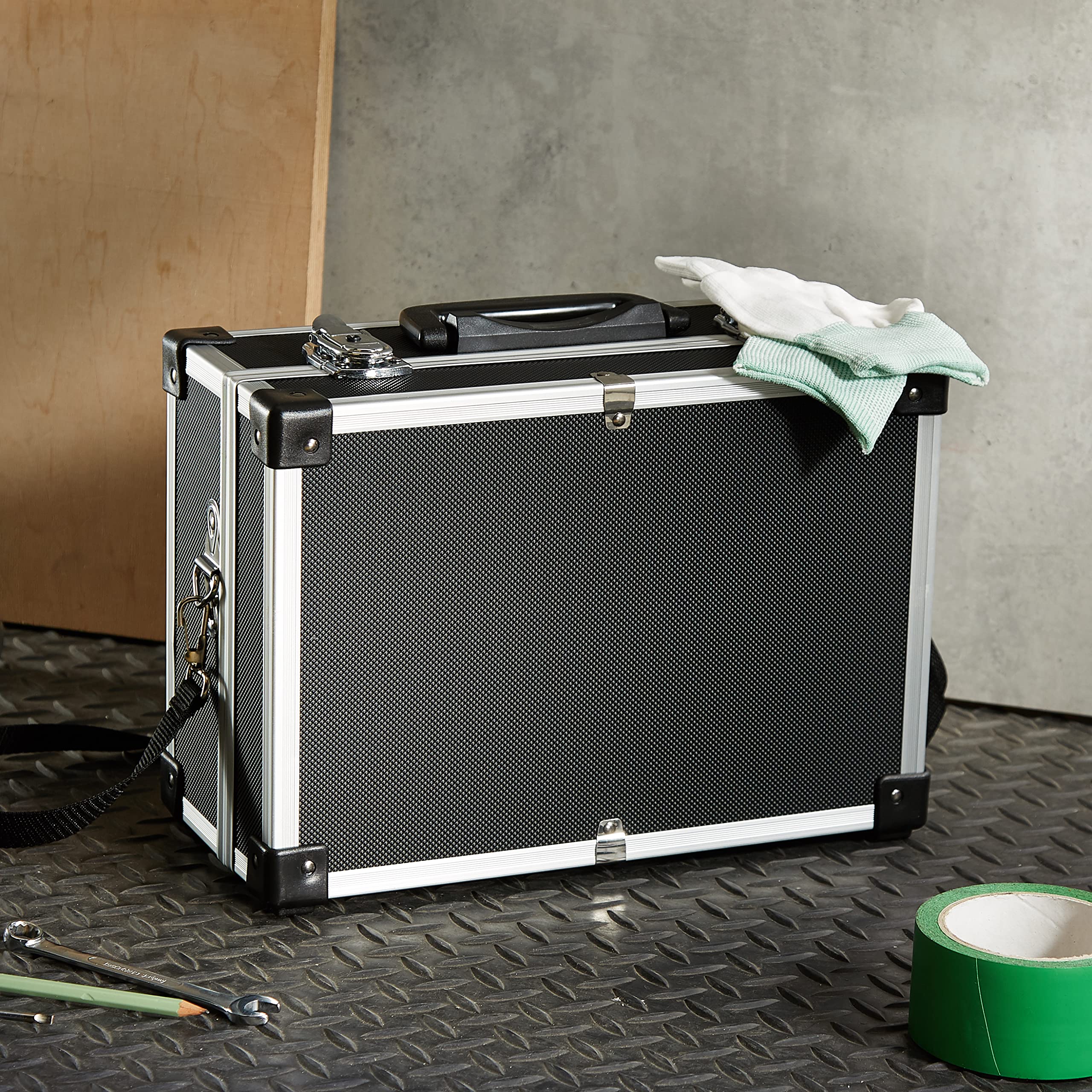 Velleman 1821-N Aluminum Tool Case, 13