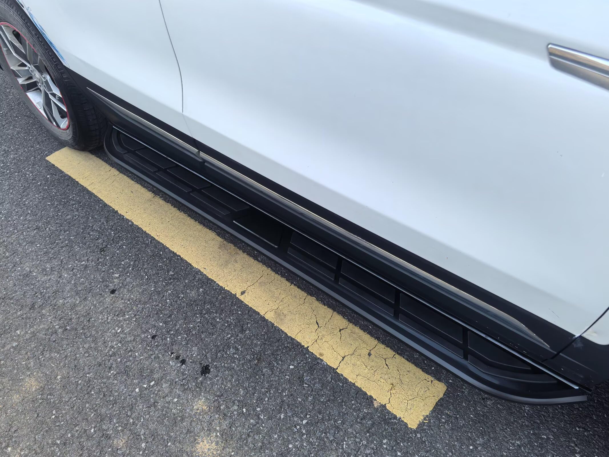 Estribos para VW AMAROK 2023-2026, 2 escalones laterales fijos de aluminio (con soporte) | Kit atornillado sin taladro | Accesorios para tablero de riel SUV para proyectos de bricolaje, negro (1 juego