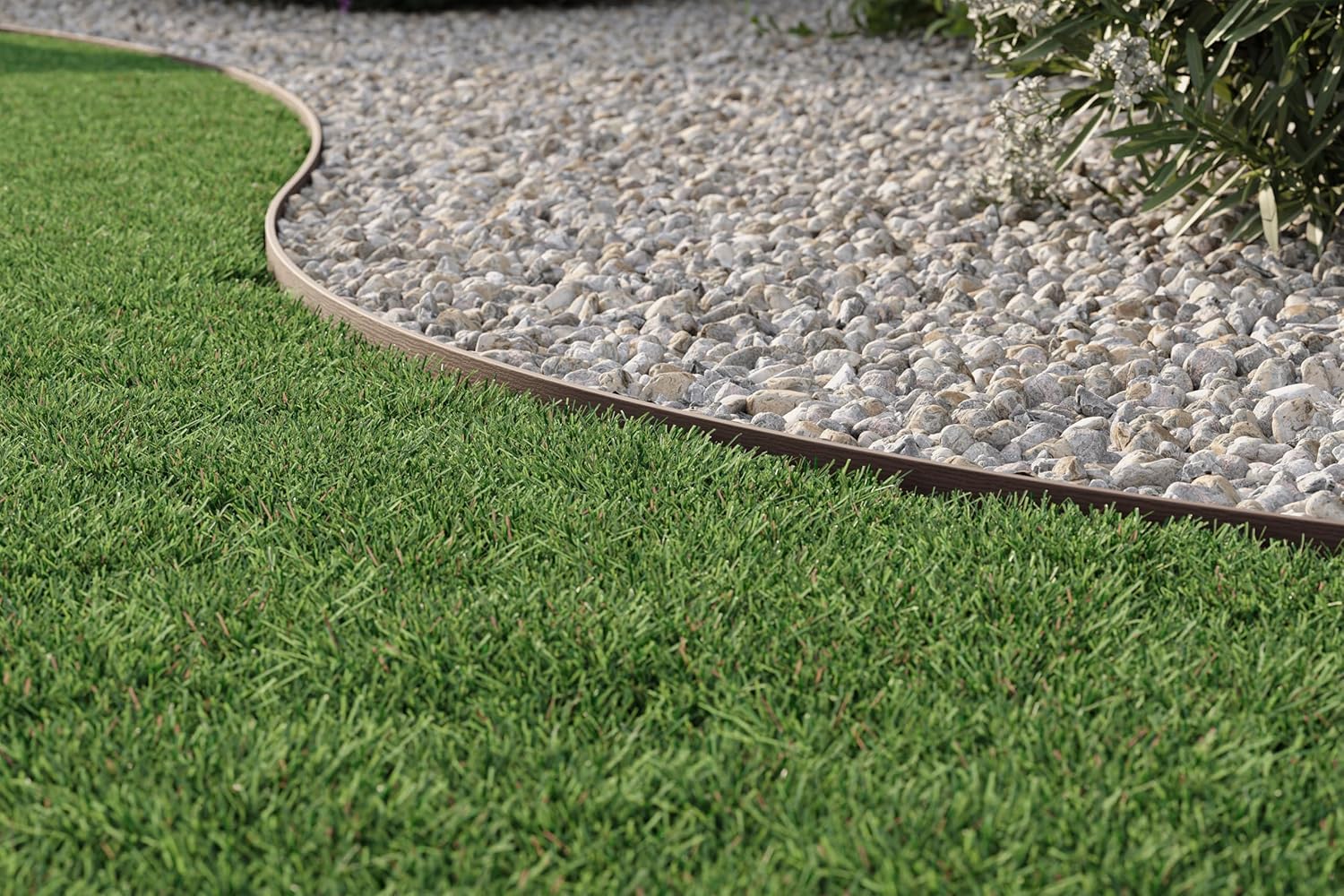 EasyFlex 4-Inch Composite Landscape Edging Kit, 40-Foot, Brown