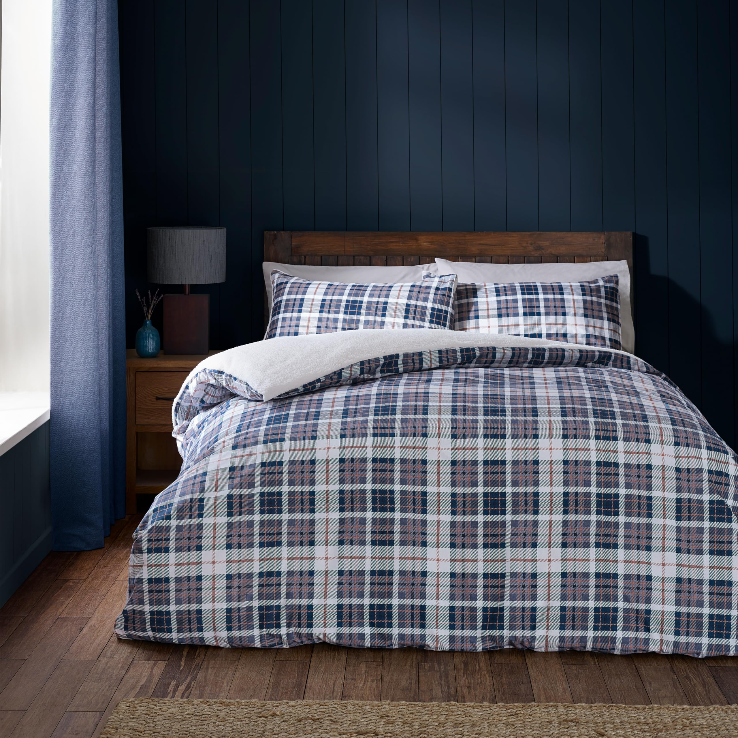 Catherine Lansfield Cosy Sherpa Check Super King Duvet Cover Set with Pillowcases Navy Blue
