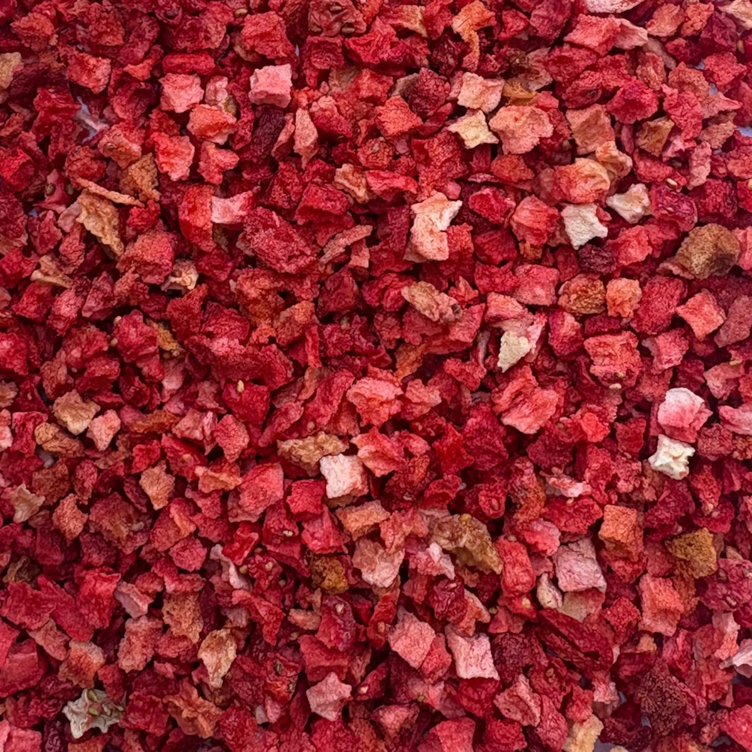 Freeze Dried Strawberry Crumble Grit | 100% Natural & Edible | 1000+ Pieces | For Baking, Garnishing, Cakes, Desserts, Cocktails | Dried Strawberry Pieces | 150G, 5.64 Oz | Drink Botanicals Ireland