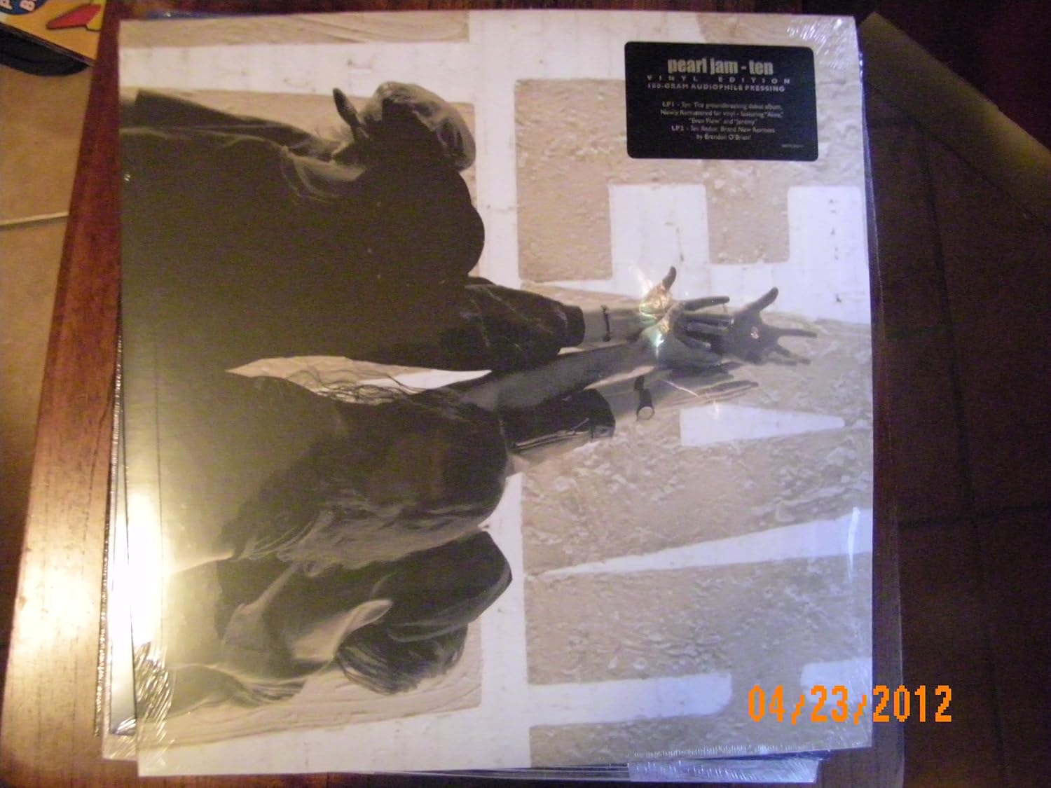 Pearl Jam Ten (Vinyl Record) - Amazon.com Music