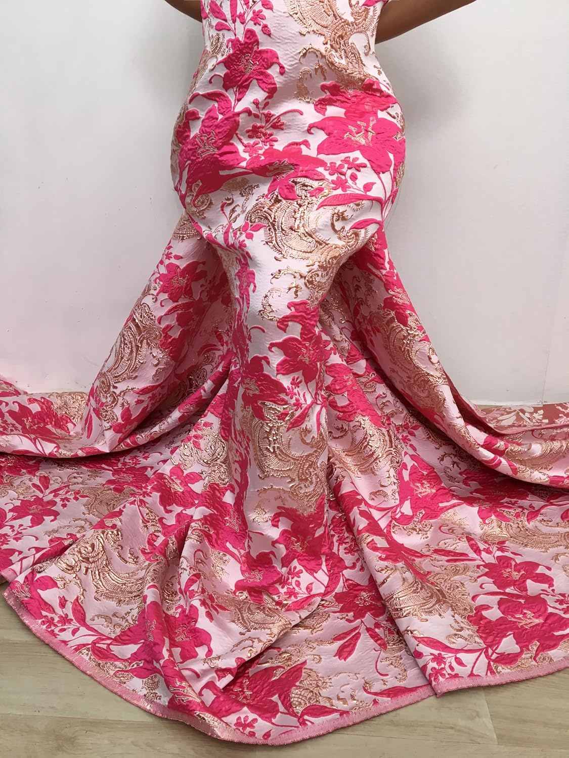 African Lace Fabric 5 Yards Floral Jacquard Embroidery with Gold Foil Craft, Wedding Dress Gown Fabric (Pink)