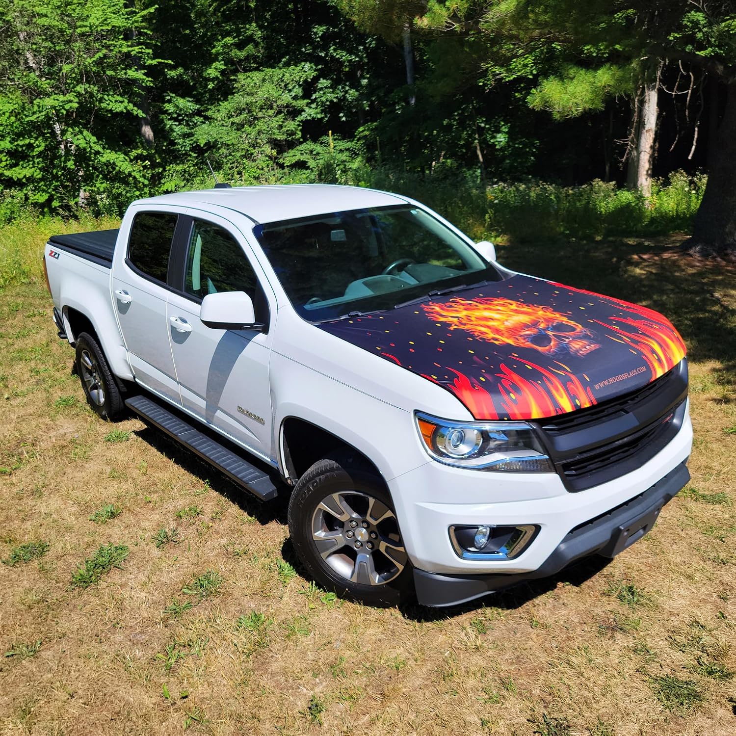 [Hood's Flags] Fire Skull Car Hood Cover 63"x47" (160x120cm) – Universal Fit for Cars, SUVs, or Pickup Trucks – Flaming Skull Design – Stretch Polyester Spandex – Weather-Resistant with Secure Fasteners