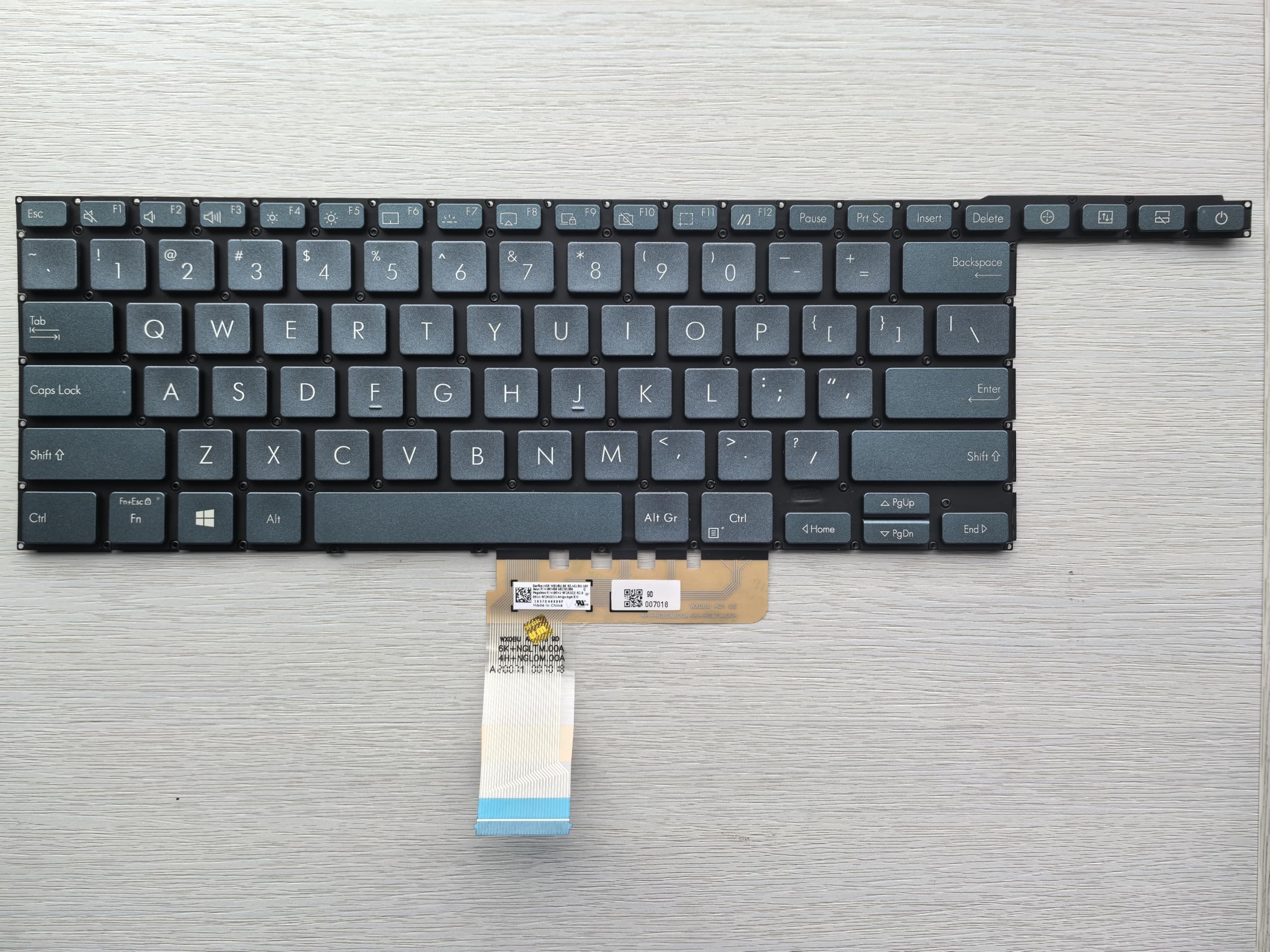 ASUS -  Zenbook Pro 14 Duo OLED 14 US版(USキーボード) ASUS Zenbook Pro 14 Duo OLED UX8402VV-PS96T 14.5