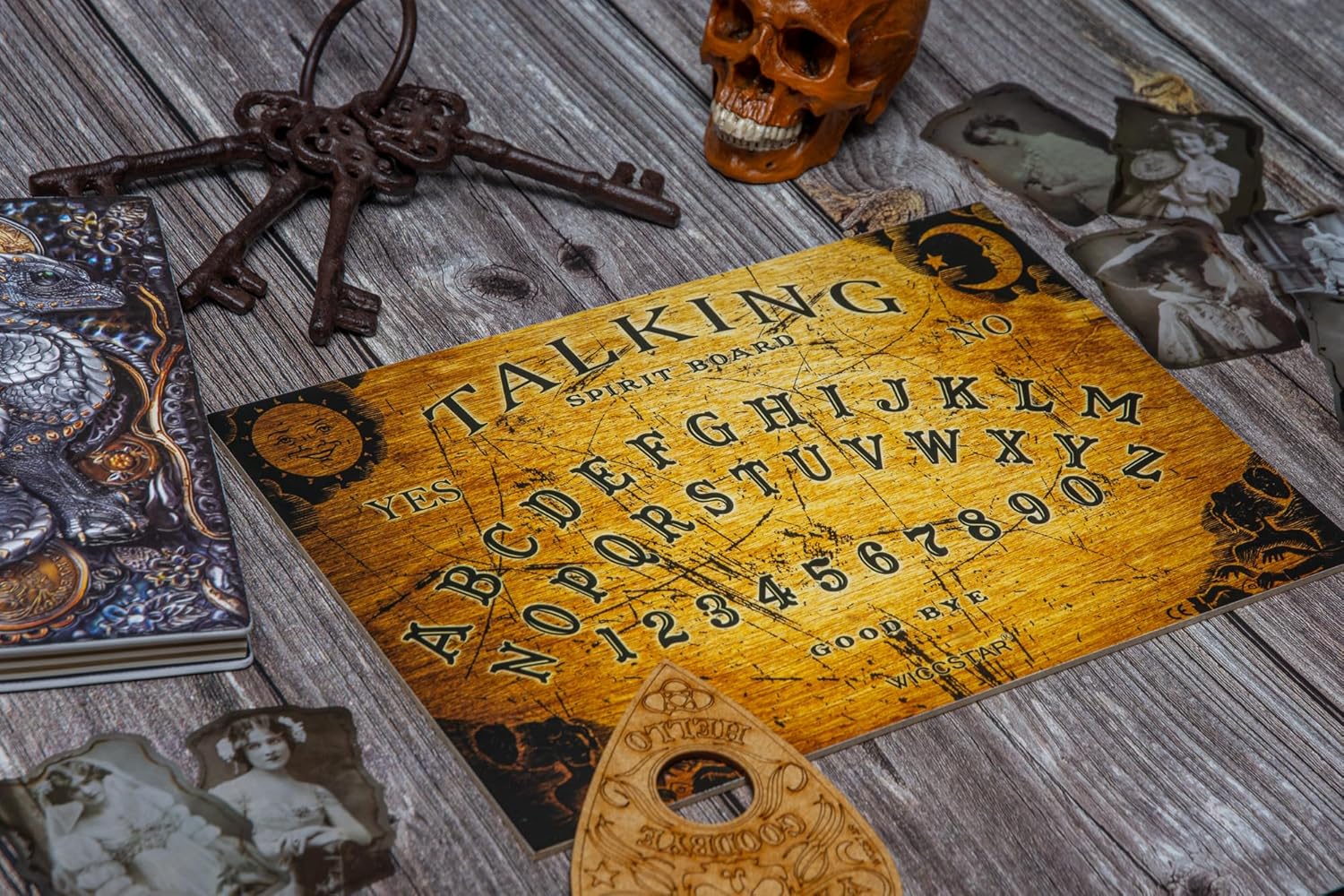 Wooden Ouija Board Ouija board with detailed instructions (in