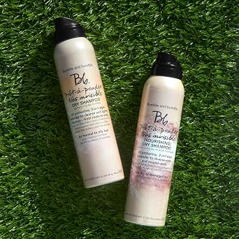 Bumble and bumble. Pret-a-powder Tres Invisible Volumizing Dry Shampoo | Volumizing, Dry-Cleansing, UV Protective + Absorbs Oil | Curly, Wavy, Straight