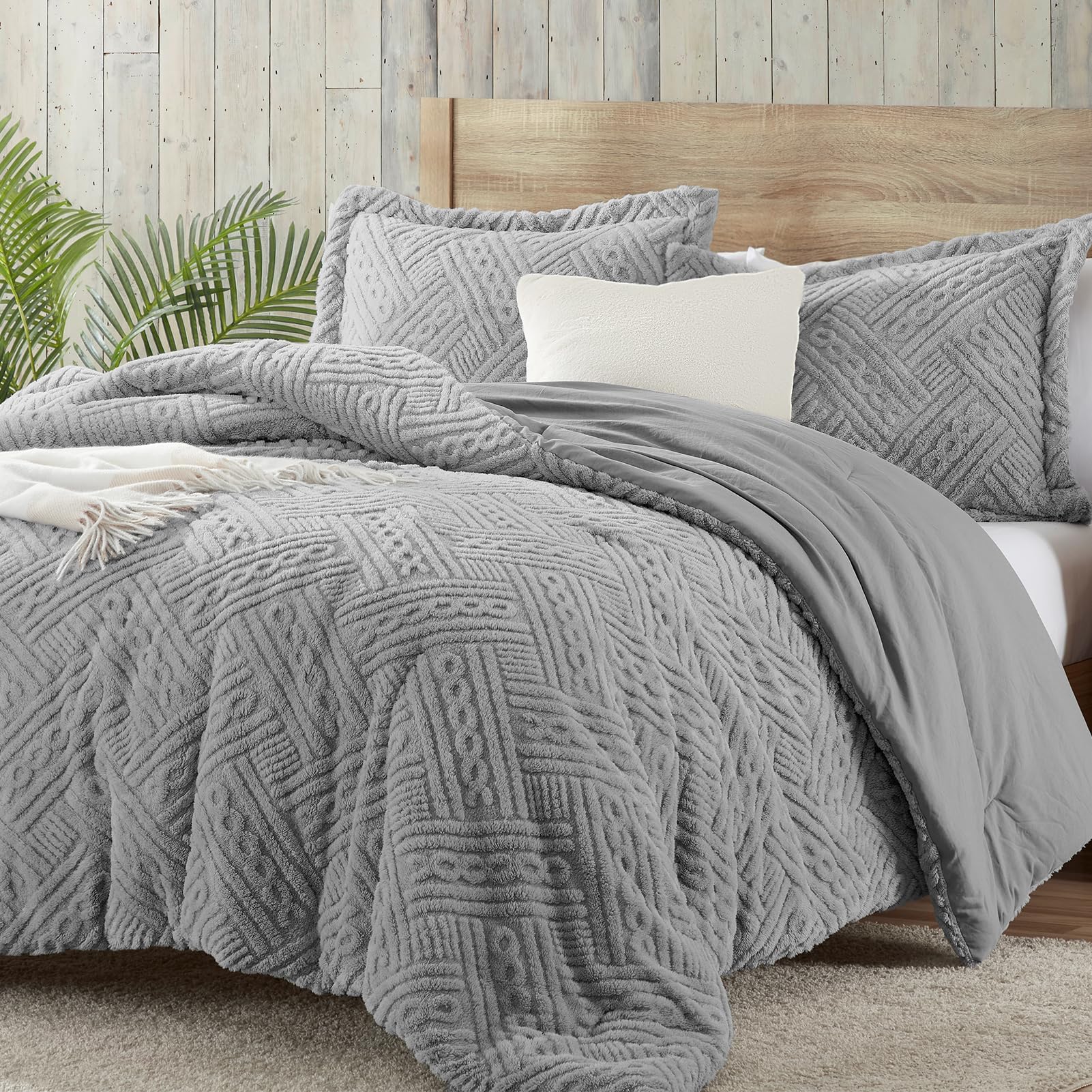 Homelike Moment Fluffy Queen Comforter Set - Grey Warm Comforters for Winter Queen Size, Comforter Full Size Bed Set 3 PieceOEKO-TEX STANDARD 100