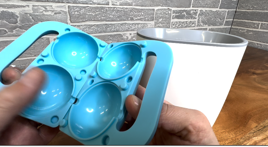 Watch Review of Simpletaste Crystal Clear Ice Ball Maker on Amazon