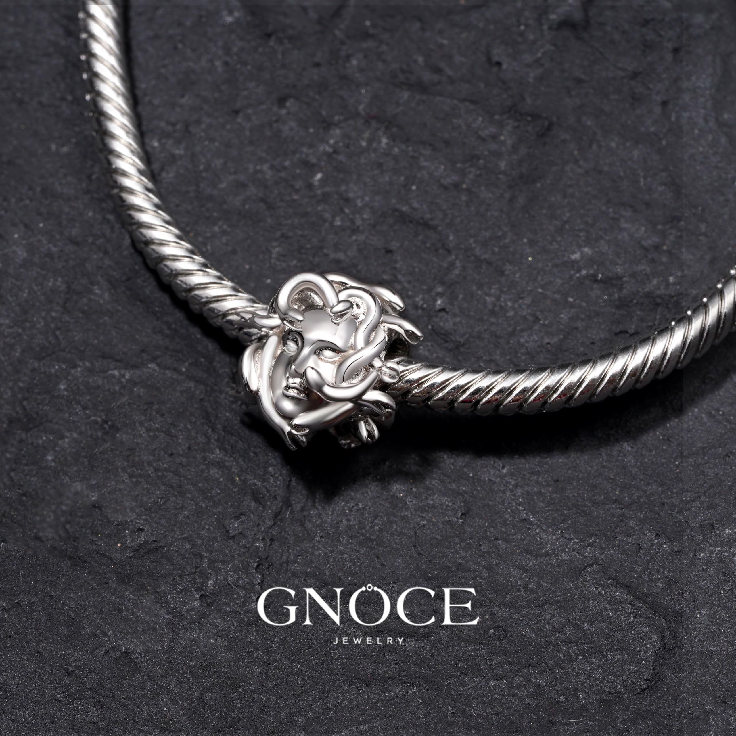 GNOCE Abalorio de plata de ley 925 con diseño de cabeza de medusa de gorgona mítica para pulsera, collar, regalo para mujeres y esposas, Plata de ley, Circonita cúbica