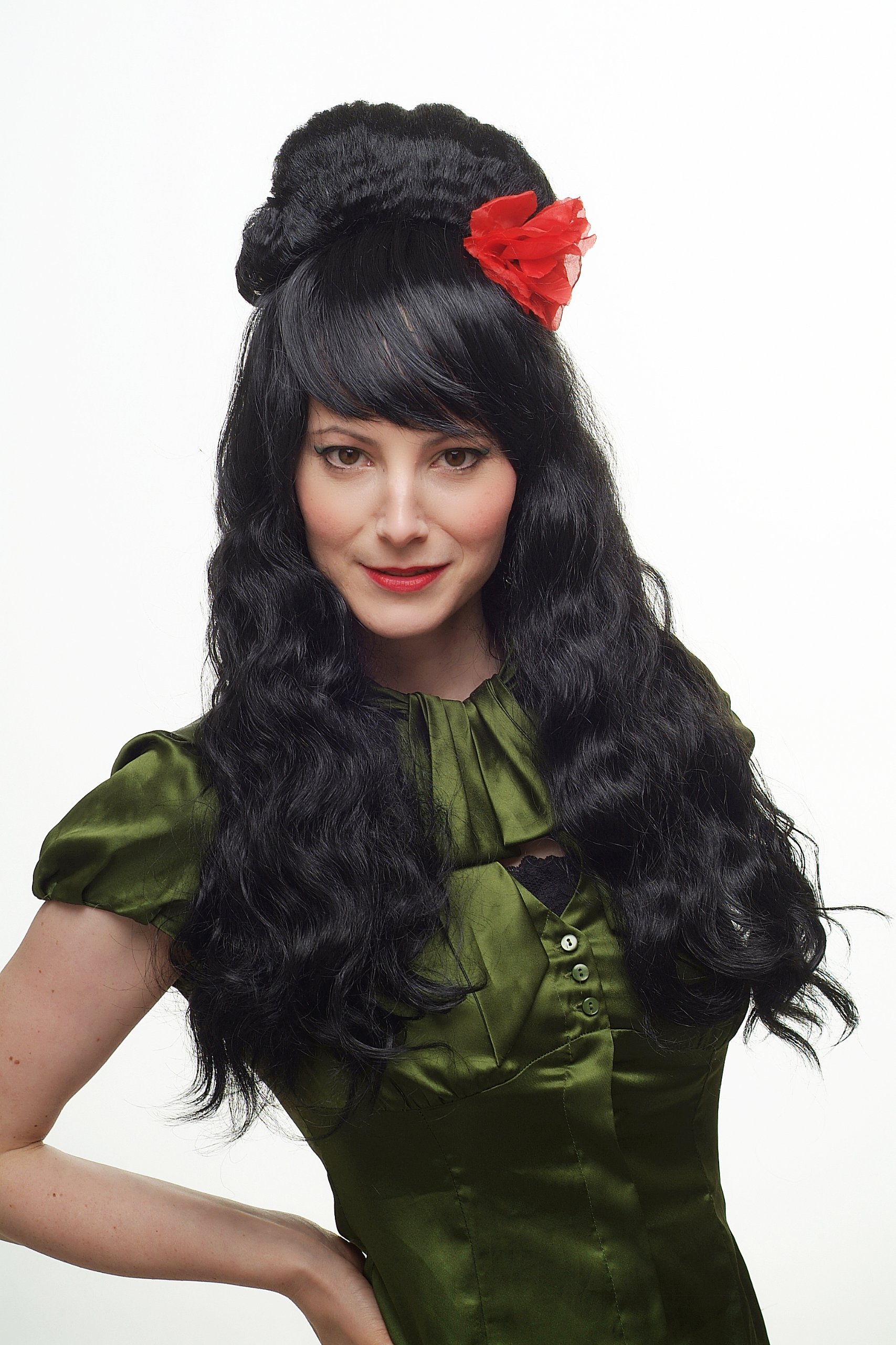 Wig Me Up Peluca Beehive Negra Años 60 – Estilo Señorita Con Rosa Adornada, Para Carnaval, Halloween Y Cosplay