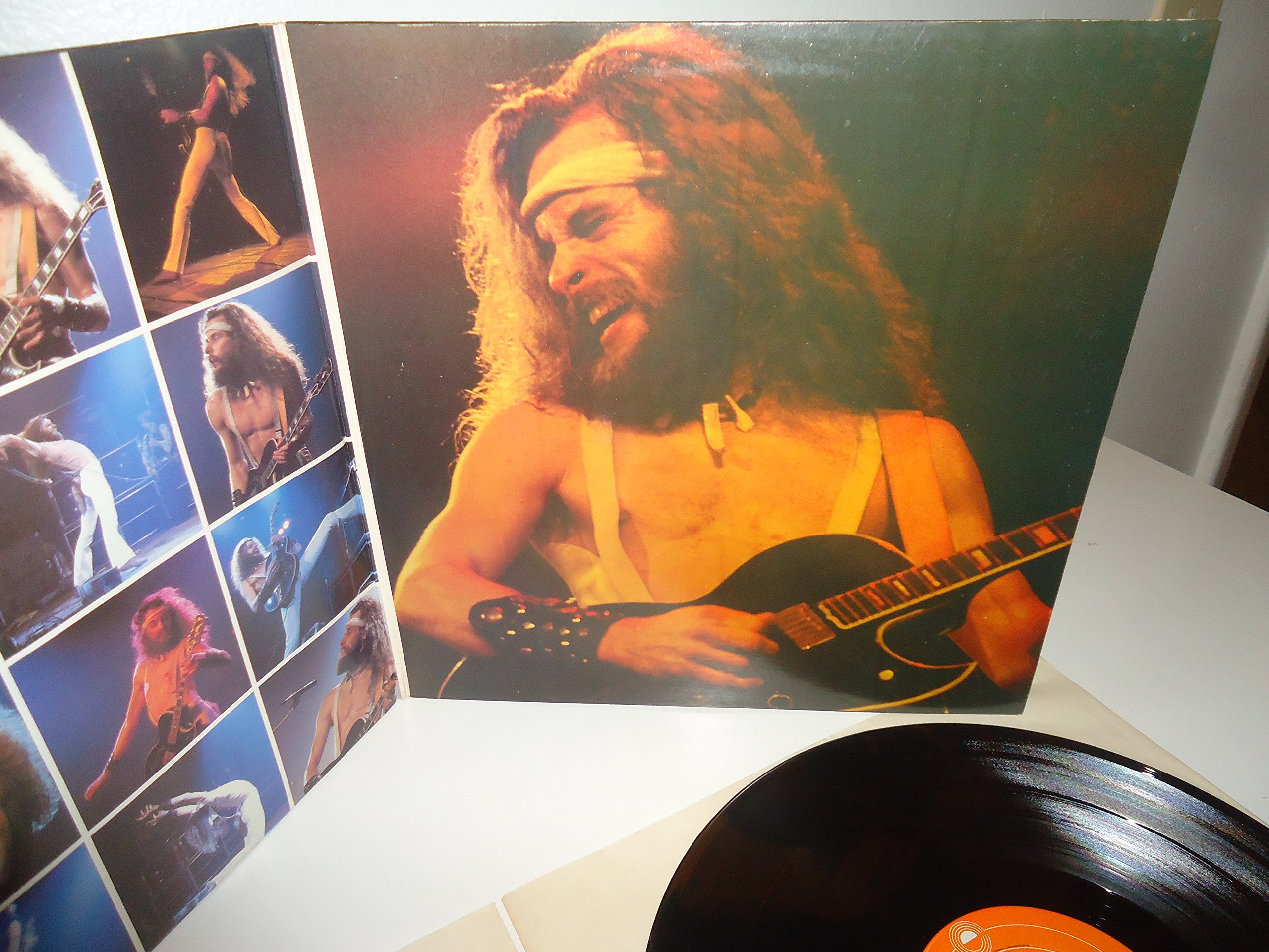 Ted Nugent di Double Live Gonzo. Etichetta: Epic ke2 35069, Epic 35069 formato: 2 – Vinile, LP, Album Country: US Released: 1978 Genre: Rock Style: Hard Rock – VG + +/NM