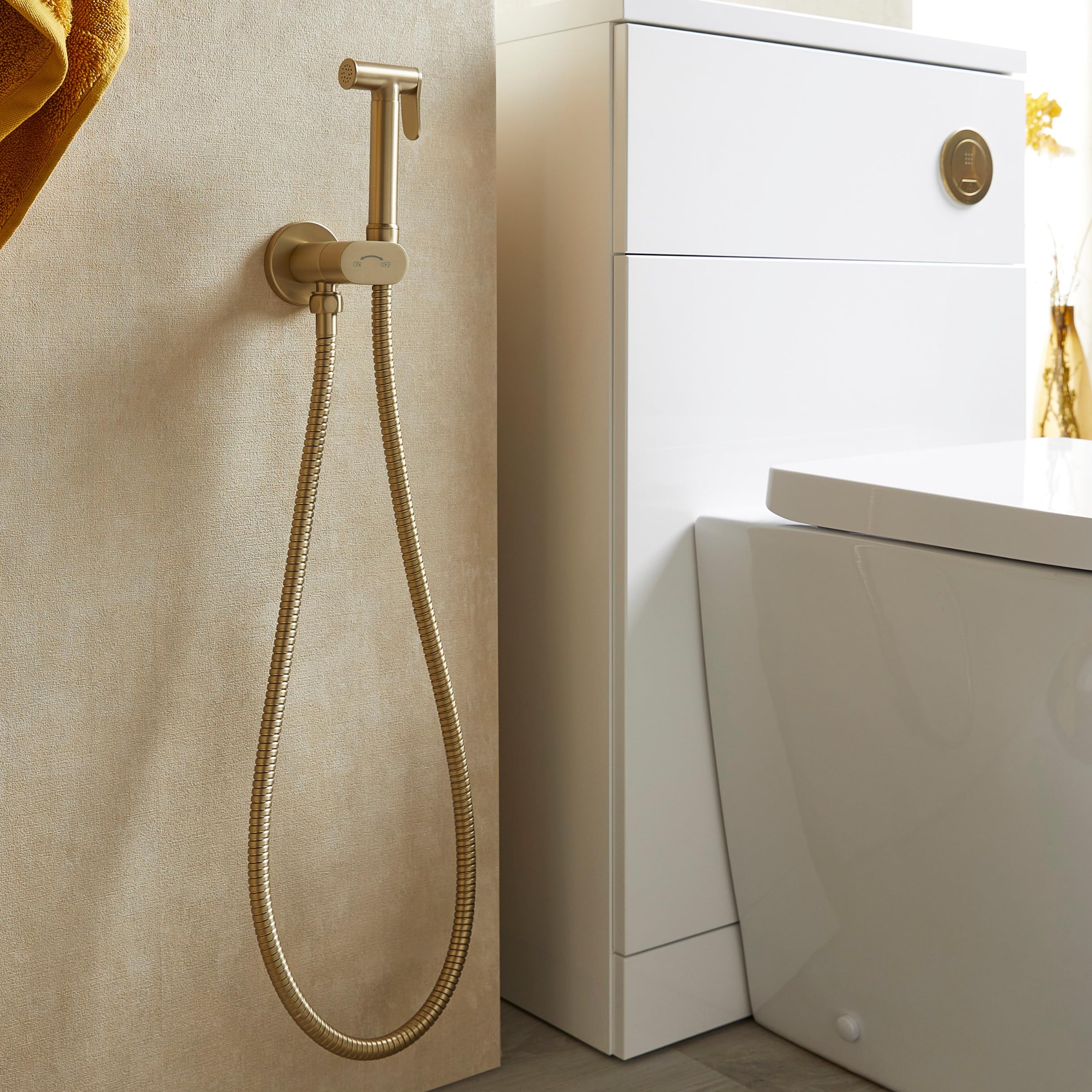Kit de douche rond en laiton brossé avec valve d'arrêt et tuyau – Pulvérisateur de bidet en laiton de qualité supérieure, tuyau de 1,5 m et isolateur intégré