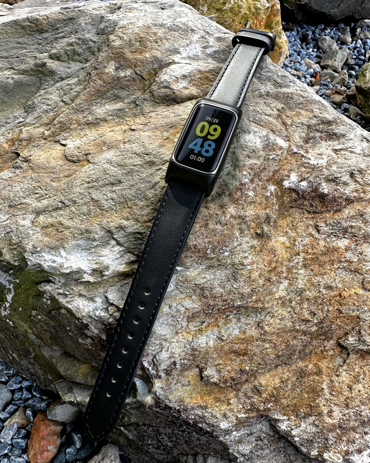 Horween Bracelet en cuir compatible avec Charge 5/6 et Charge 3/4, bracelet de rechange de qualité supérieure cousu à la main avec boucle en acier inoxydable.