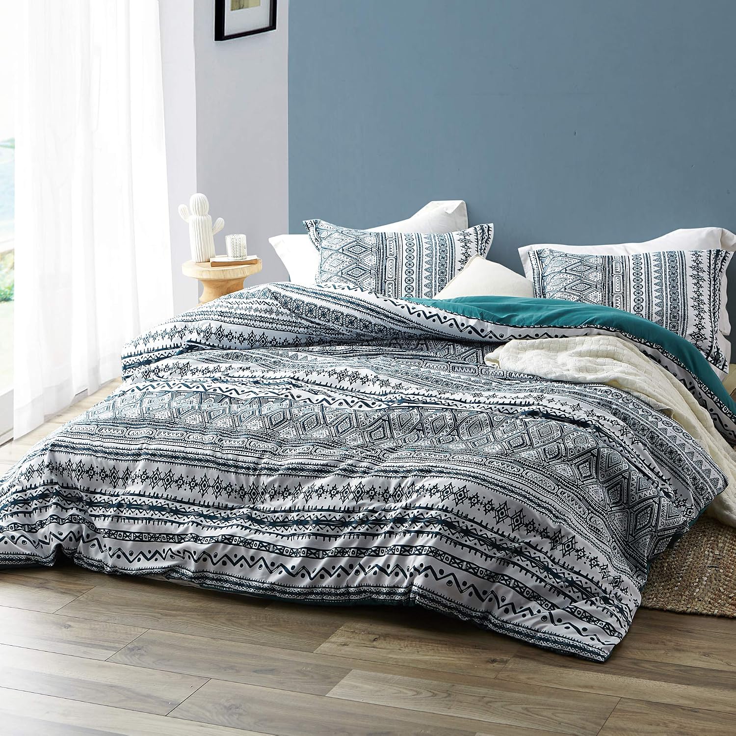 Amazon.com: Byourbed Zanzibar Teal - Oversized Twin XL Comforter
