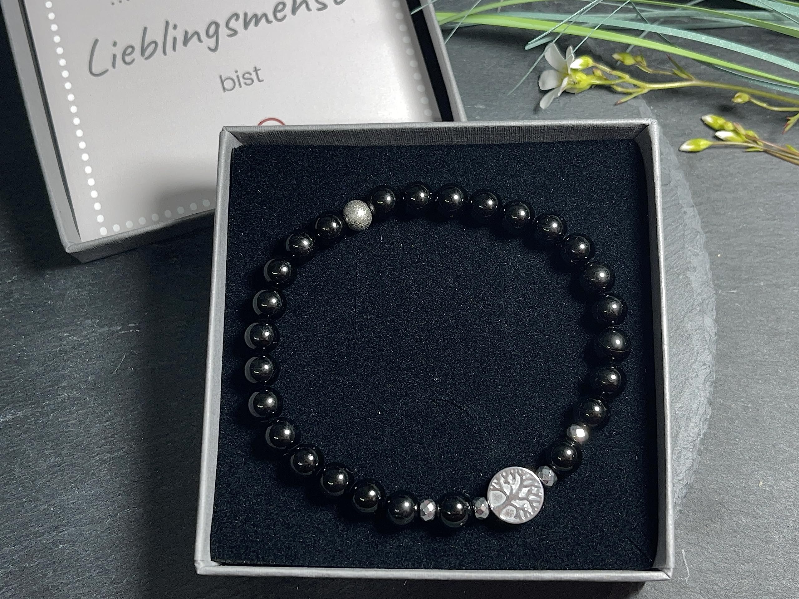 Hochwertiges Edelsteinarmband mit Hämatit und Lebensbaum, Spiritueller Schmuck für Damen und Herren, Handmade Begleiter für Kraft und Erdung, personalisierbar