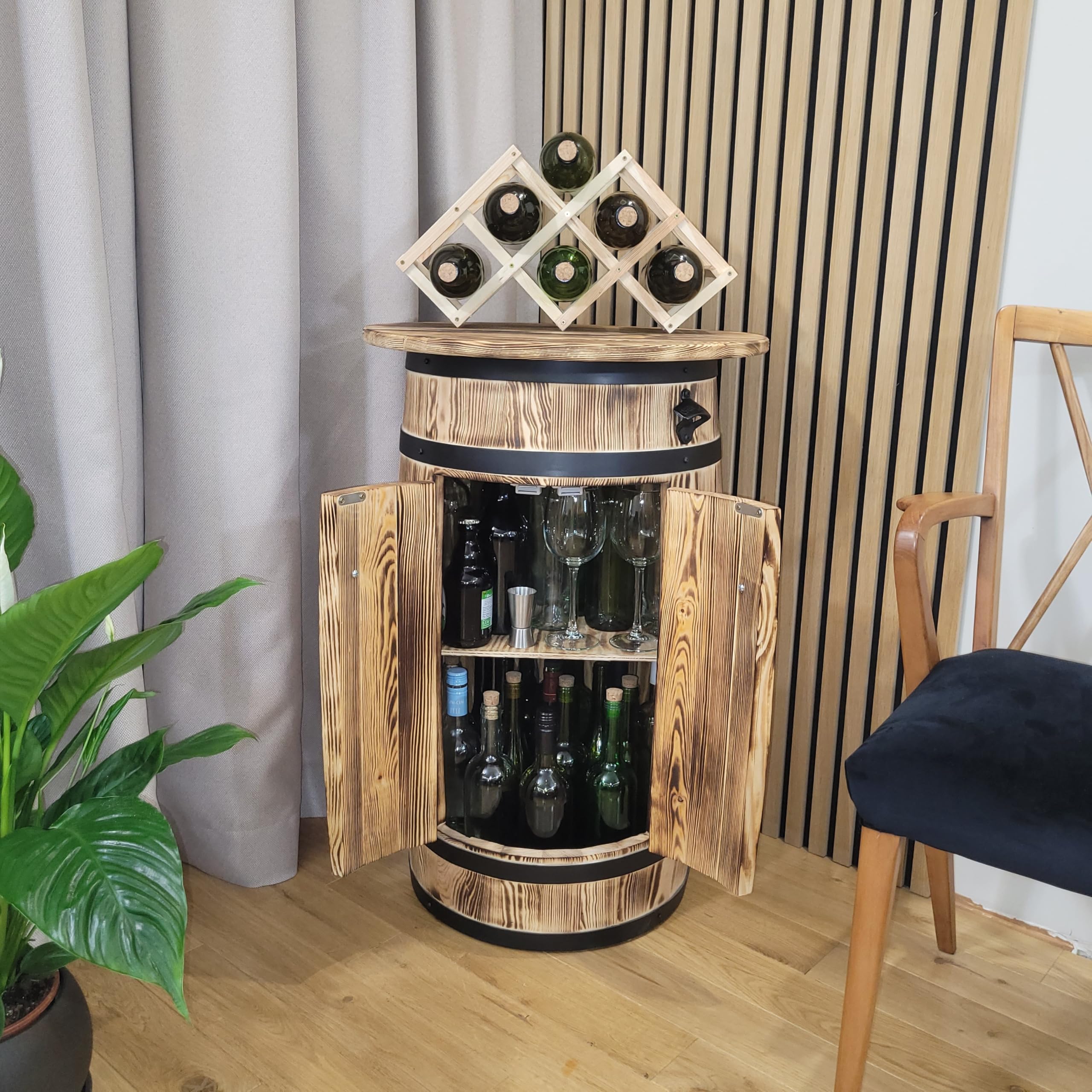 weeco Armoire en bois de pin en forme de tonneau avec étagère et étagère pour 30 à 40 bouteilles - Étagère de bar rustique avec décapsuleur et porte-bouteilles pliable - 80 x 55 x 44 cm - Marron