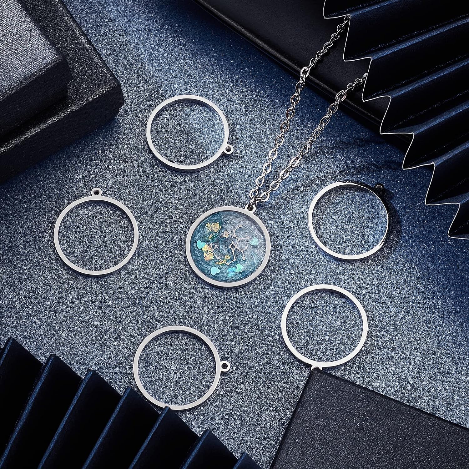 UNICRAFTALE 12 Pcs Cadres Pendentifs Cercle Acier Inoxydable 304 - Pour Résine Et Fleurs Séchées