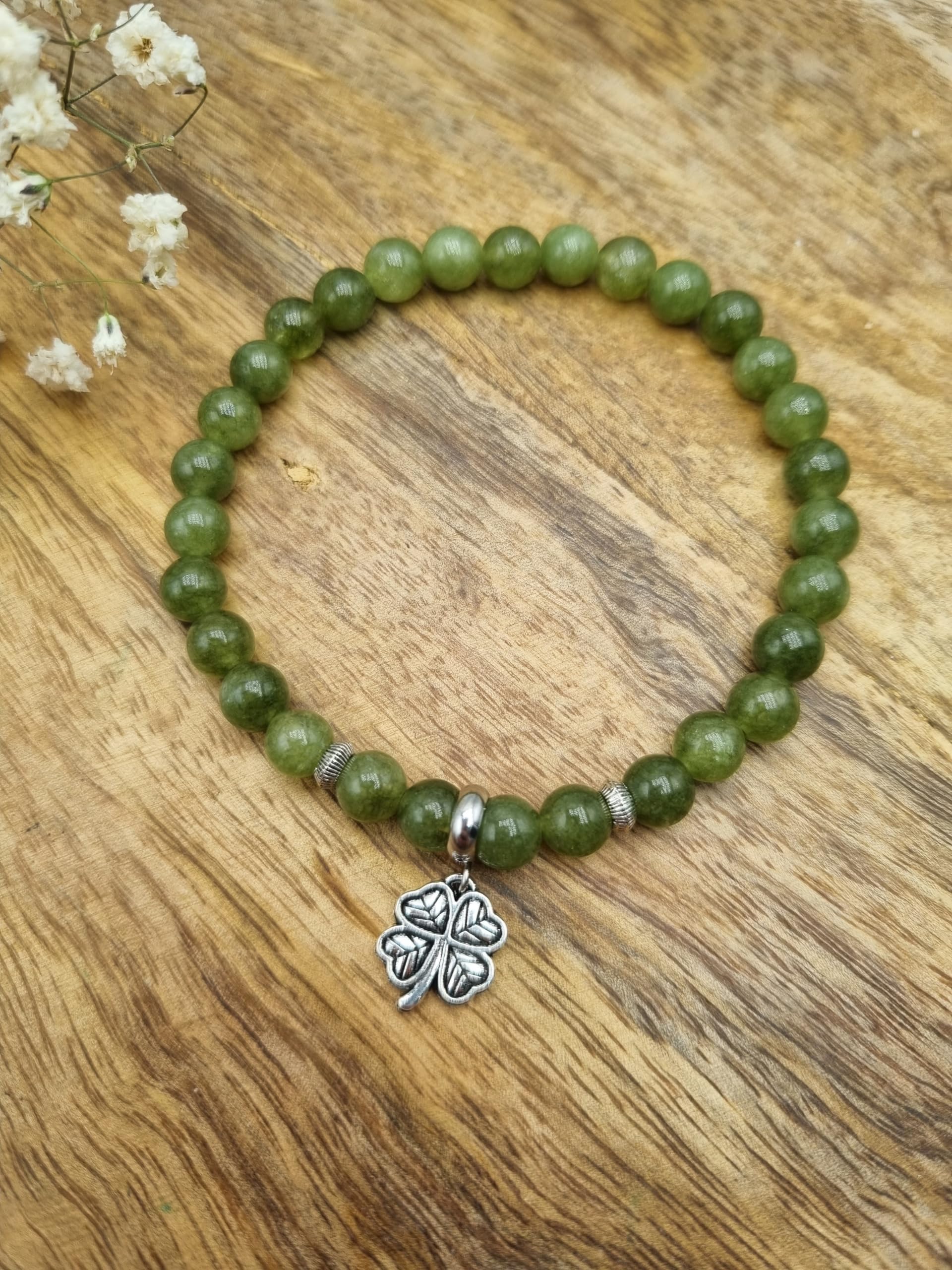 Bracelet Porte Chance Pierres Naturelles Jade Émeraude Qualité AAA Pendentif Trèfle à Quatre Feuilles Acier Inoxydable Argenté Perles Rondes 6 mm