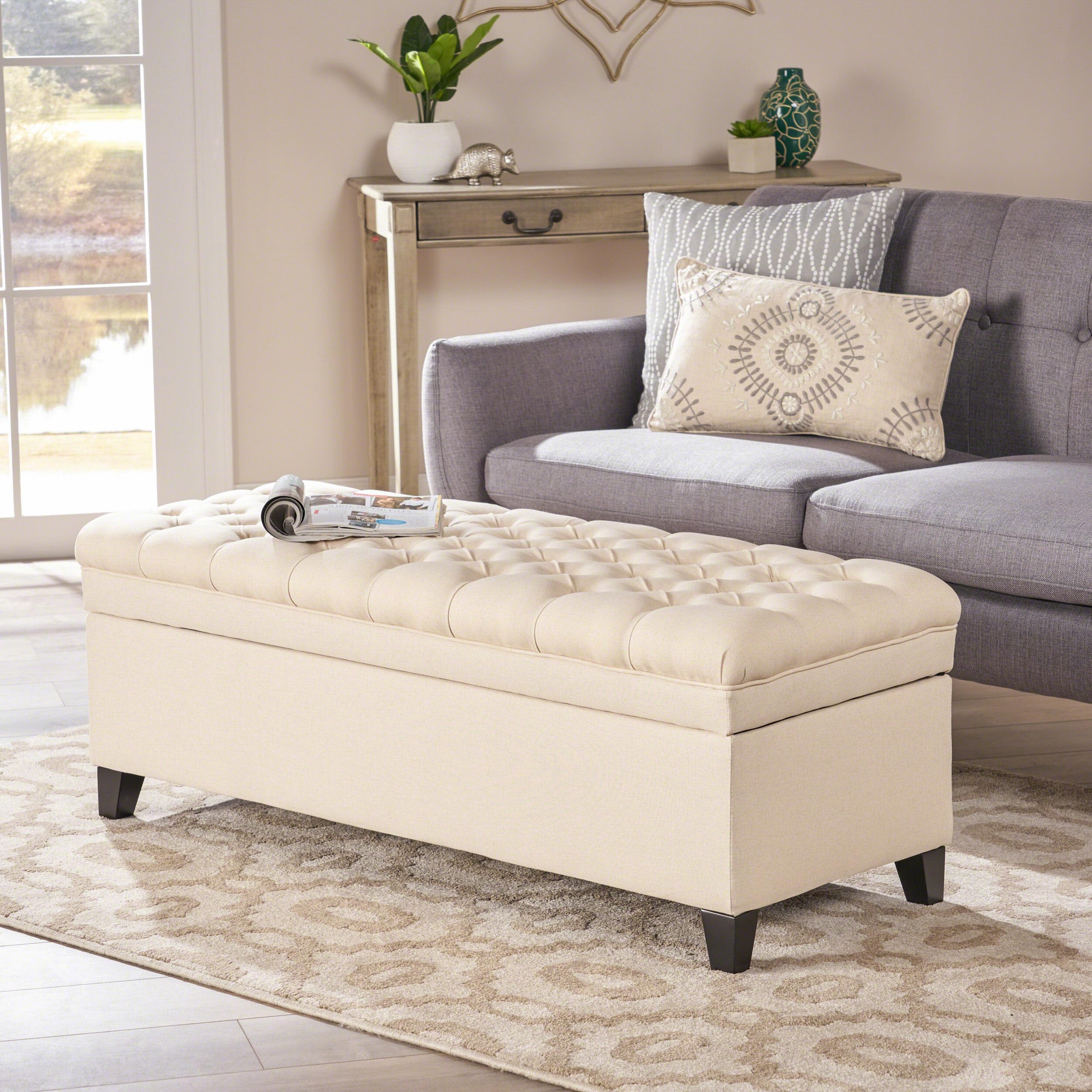 Banc ottoman de rangement beige capitonné à boutons pour pied de lit élégant