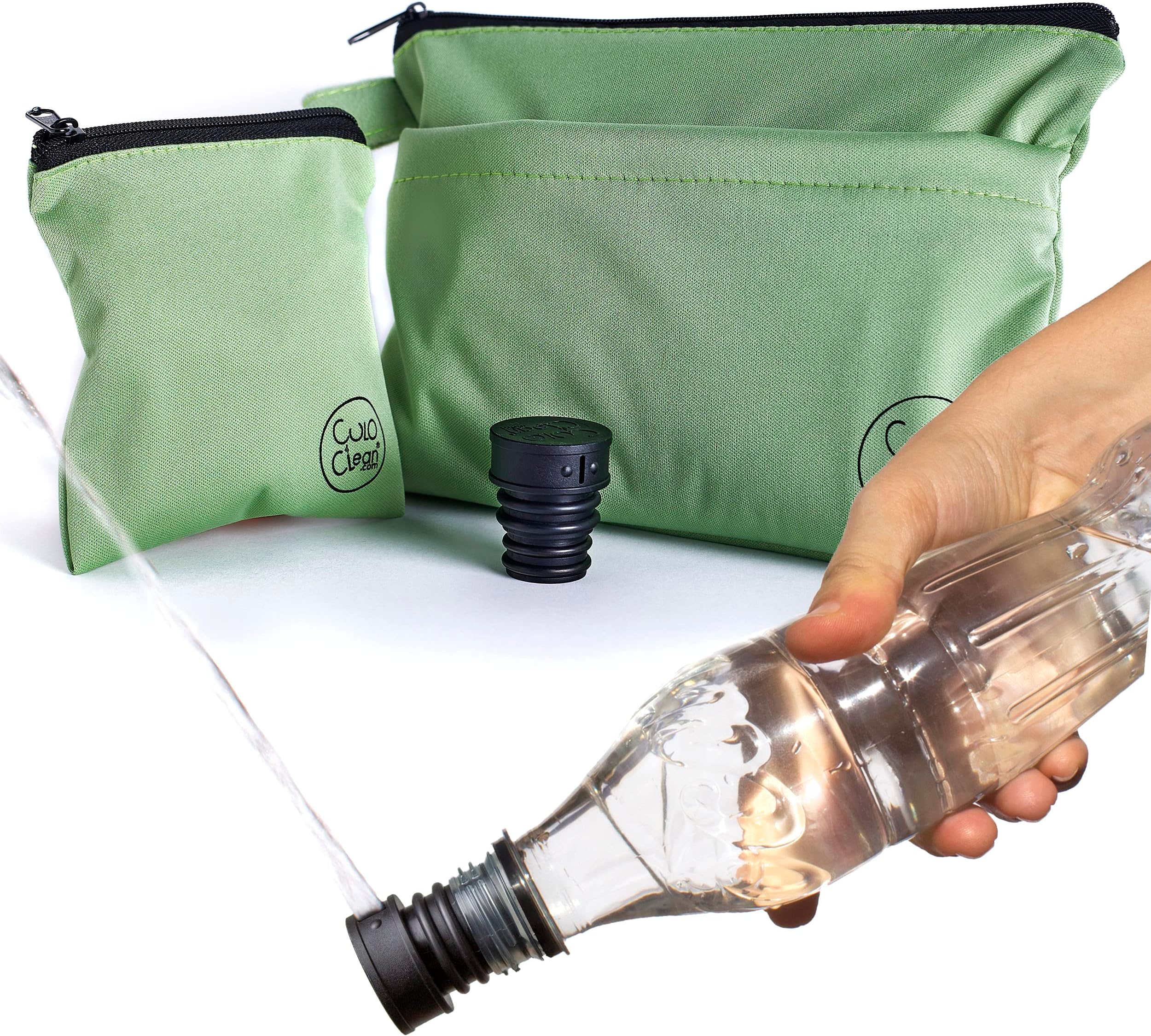 CuloClean Hygiene bag for hiking + Portable travel bidet. Personal hygiene kit for hikers, leave no trace (LNT) while hiking in the countryside.