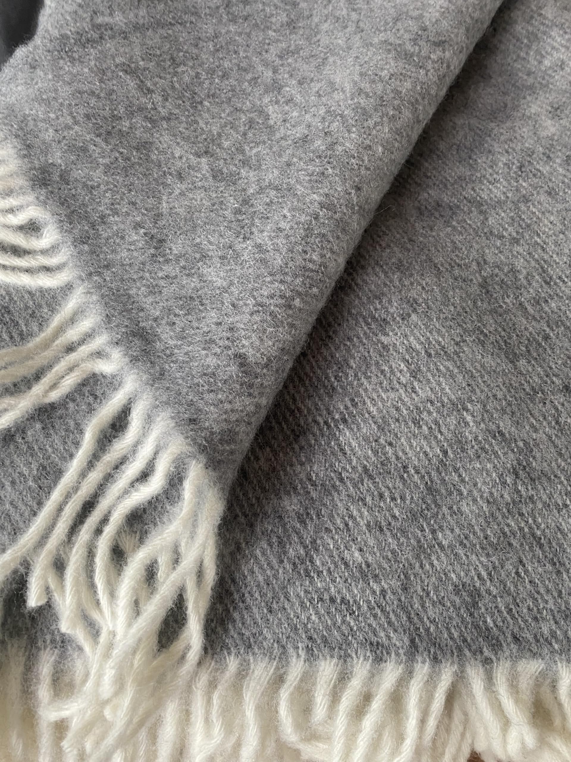 Vendita Coperta in 100% Pura Lana Merino, size DOPPIO 160 x 200 cm Naturale e caldo regalo perfetto ! PRODOTTO NATURALE. GRIGIO